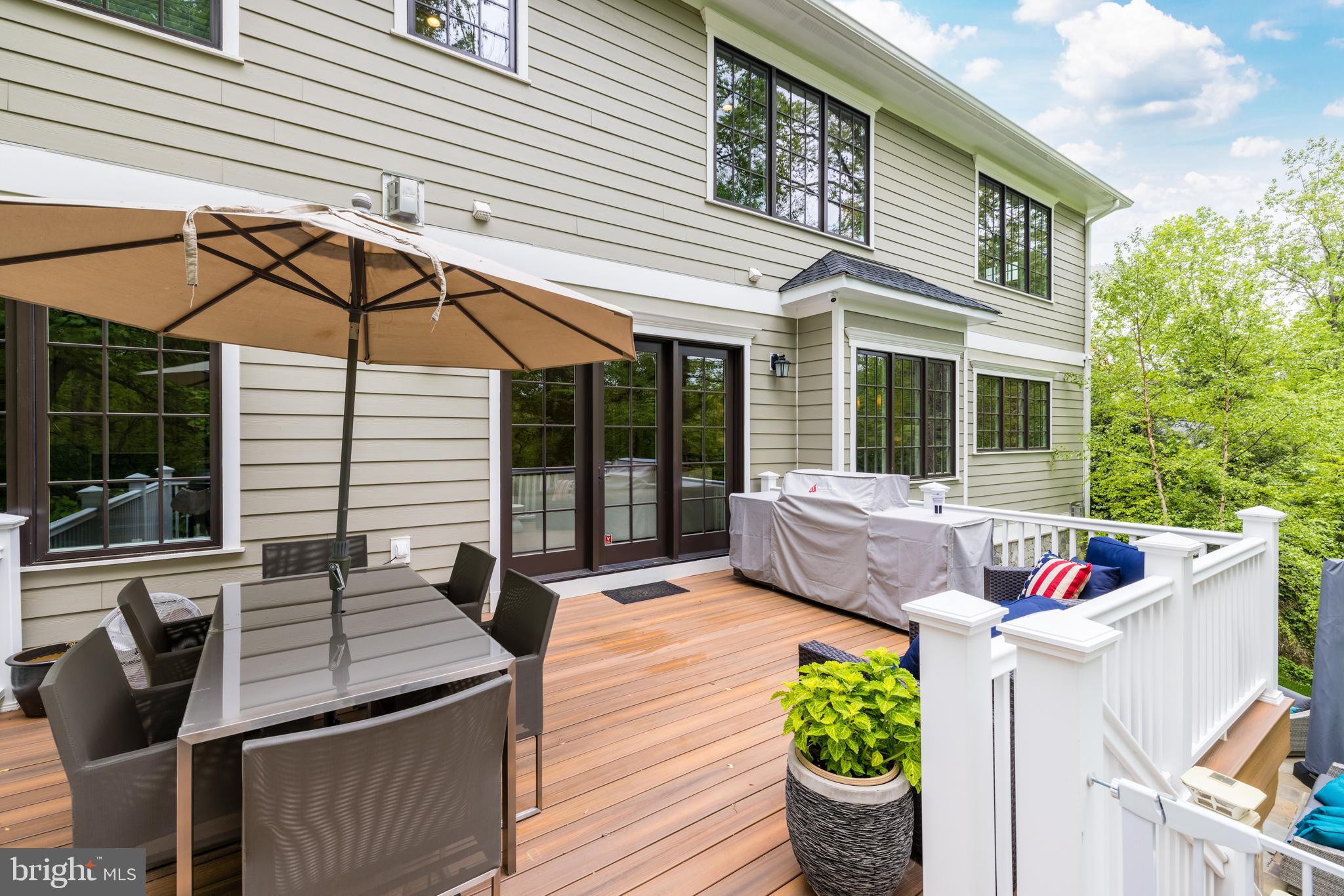 SALONA VILLAGE - Residential