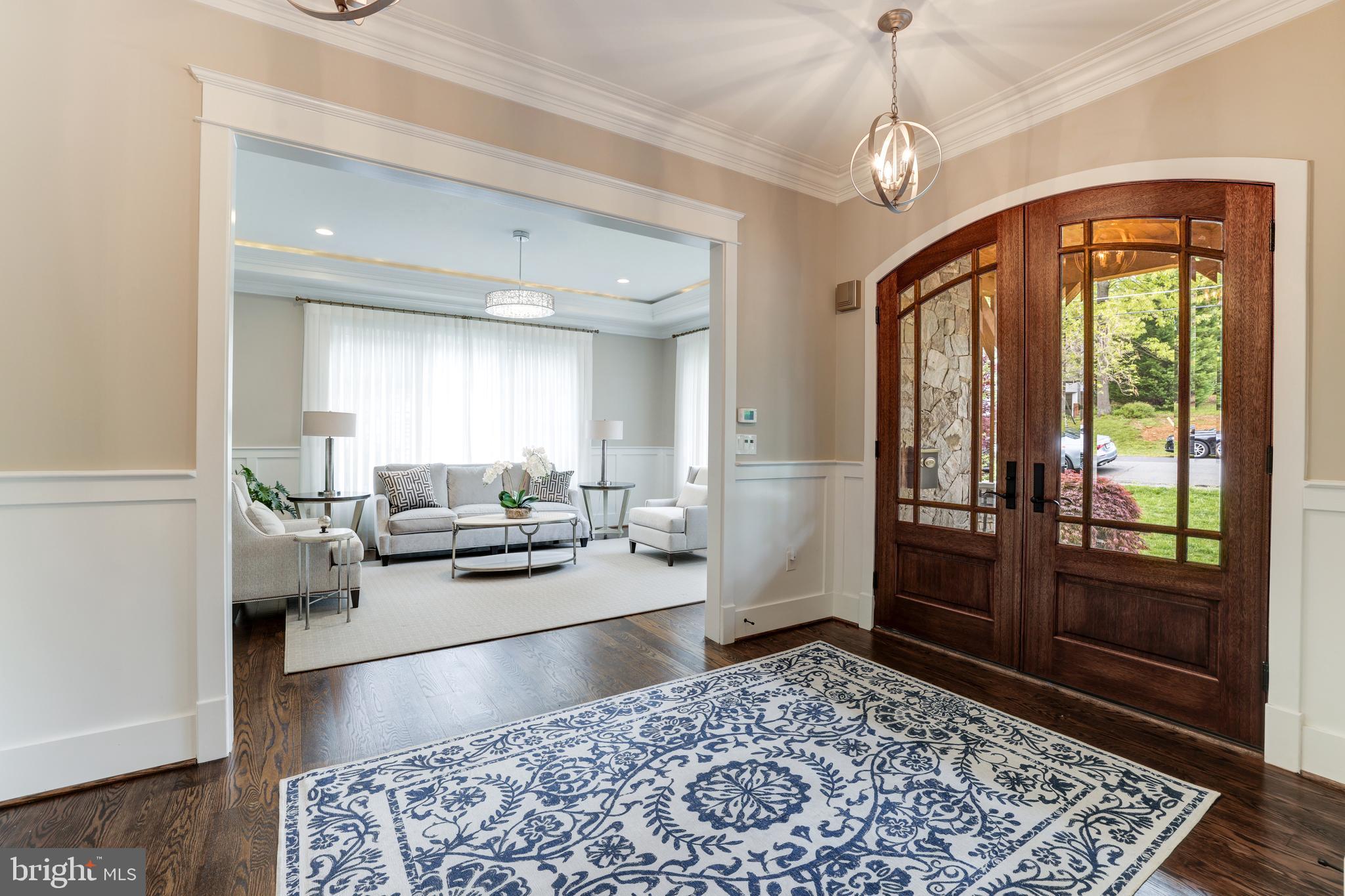 SALONA VILLAGE - Residential