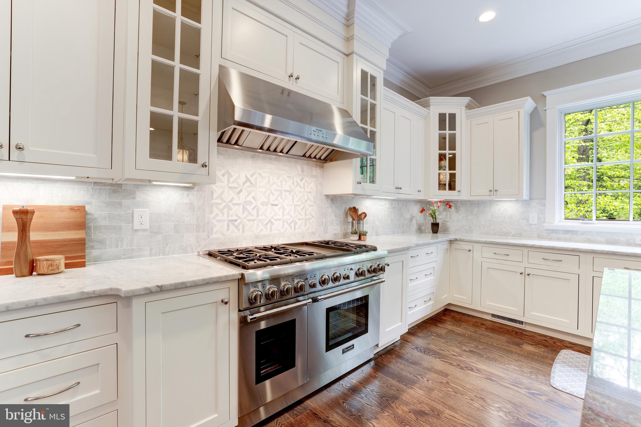 SALONA VILLAGE - Residential