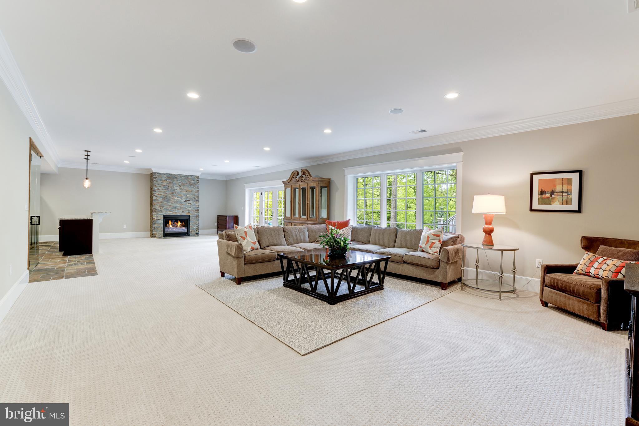 SALONA VILLAGE - Residential