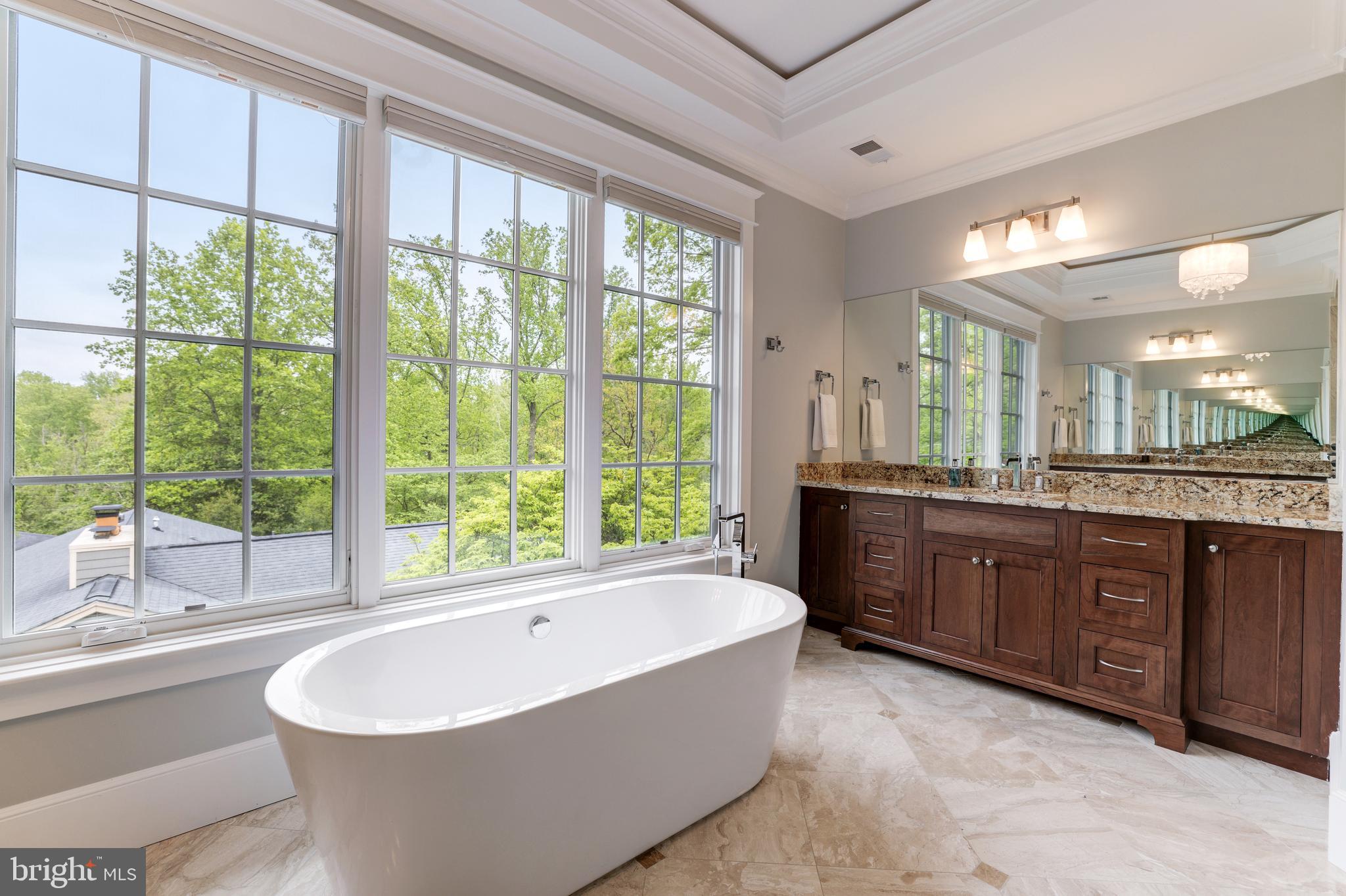 SALONA VILLAGE - Residential