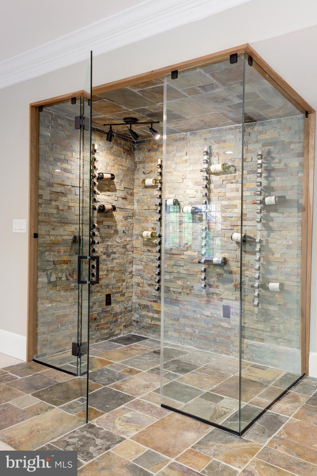 SALONA VILLAGE - Residential