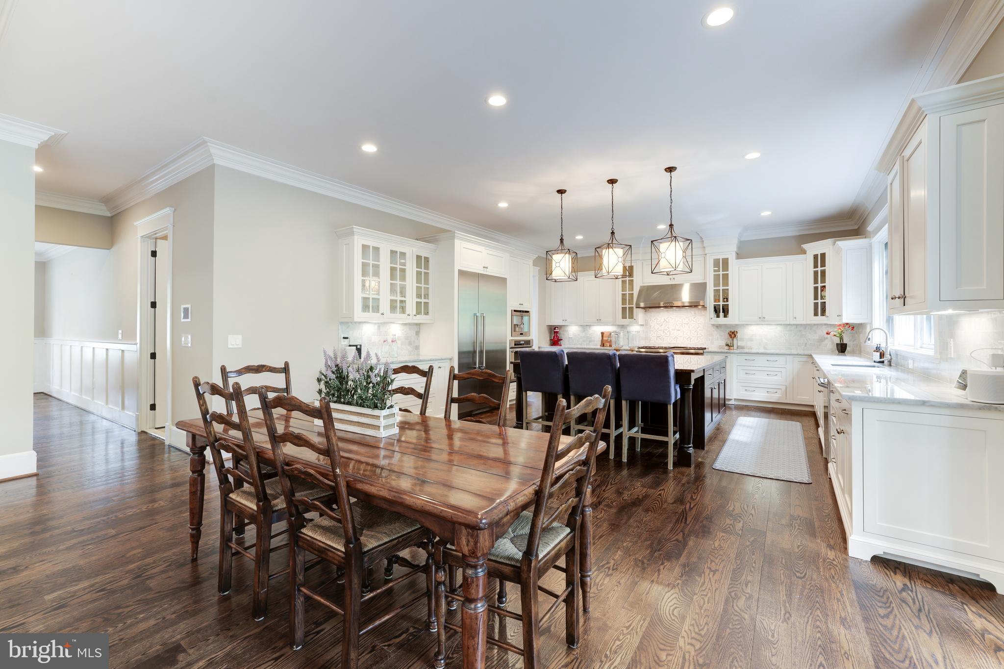 SALONA VILLAGE - Residential