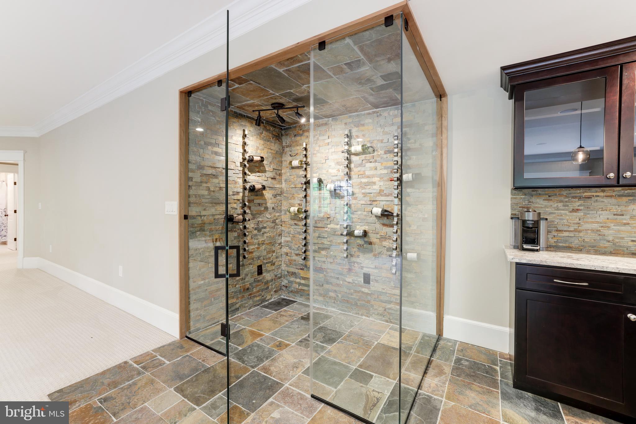 SALONA VILLAGE - Residential