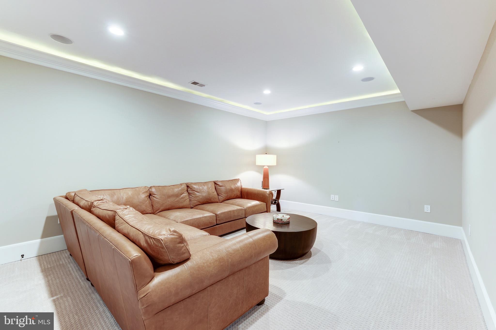 SALONA VILLAGE - Residential