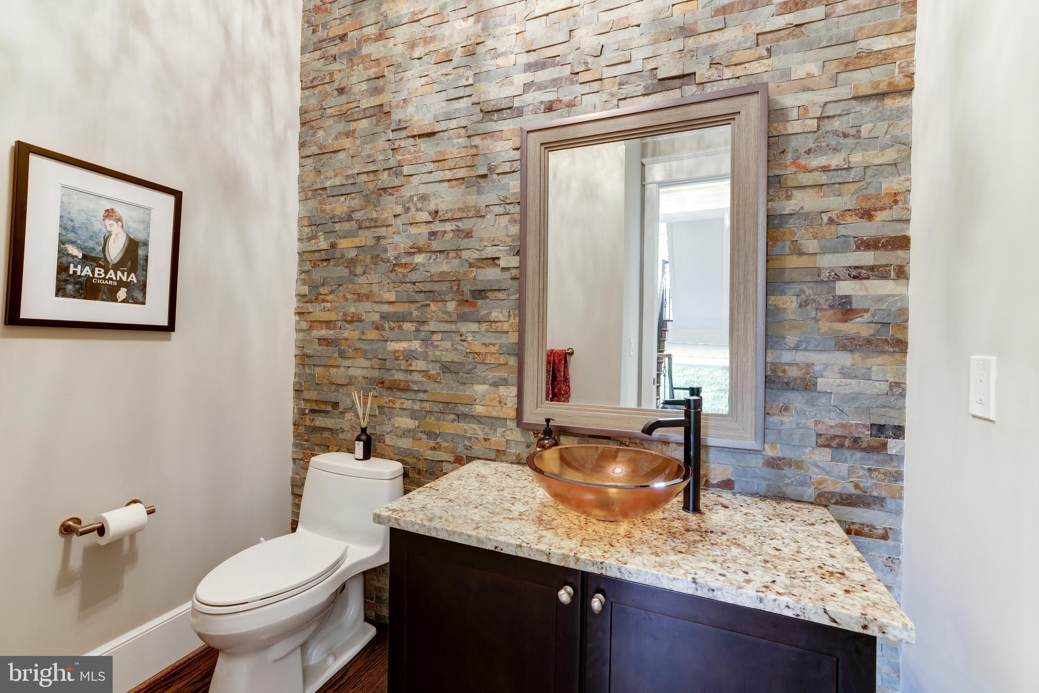 SALONA VILLAGE - Residential