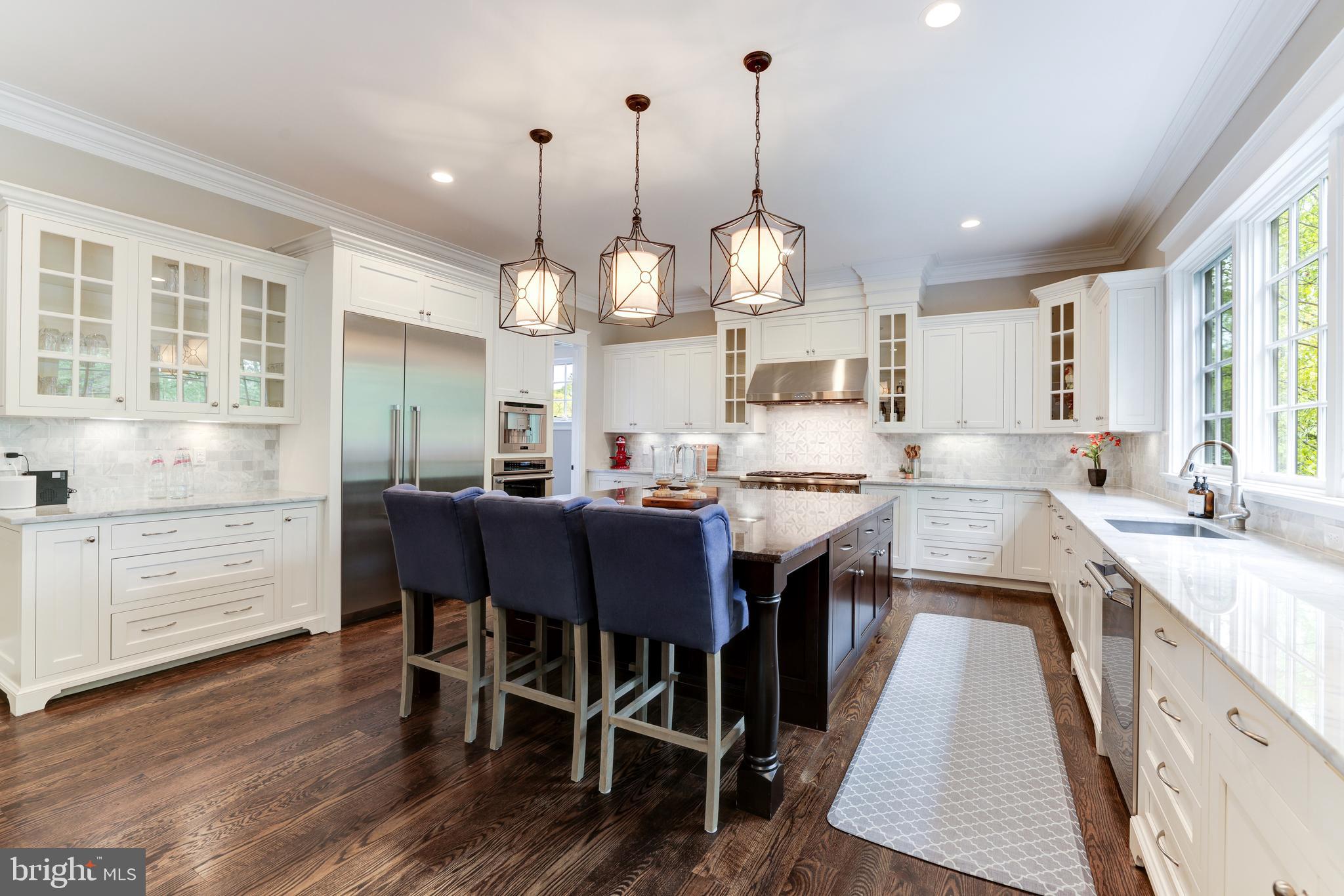 SALONA VILLAGE - Residential