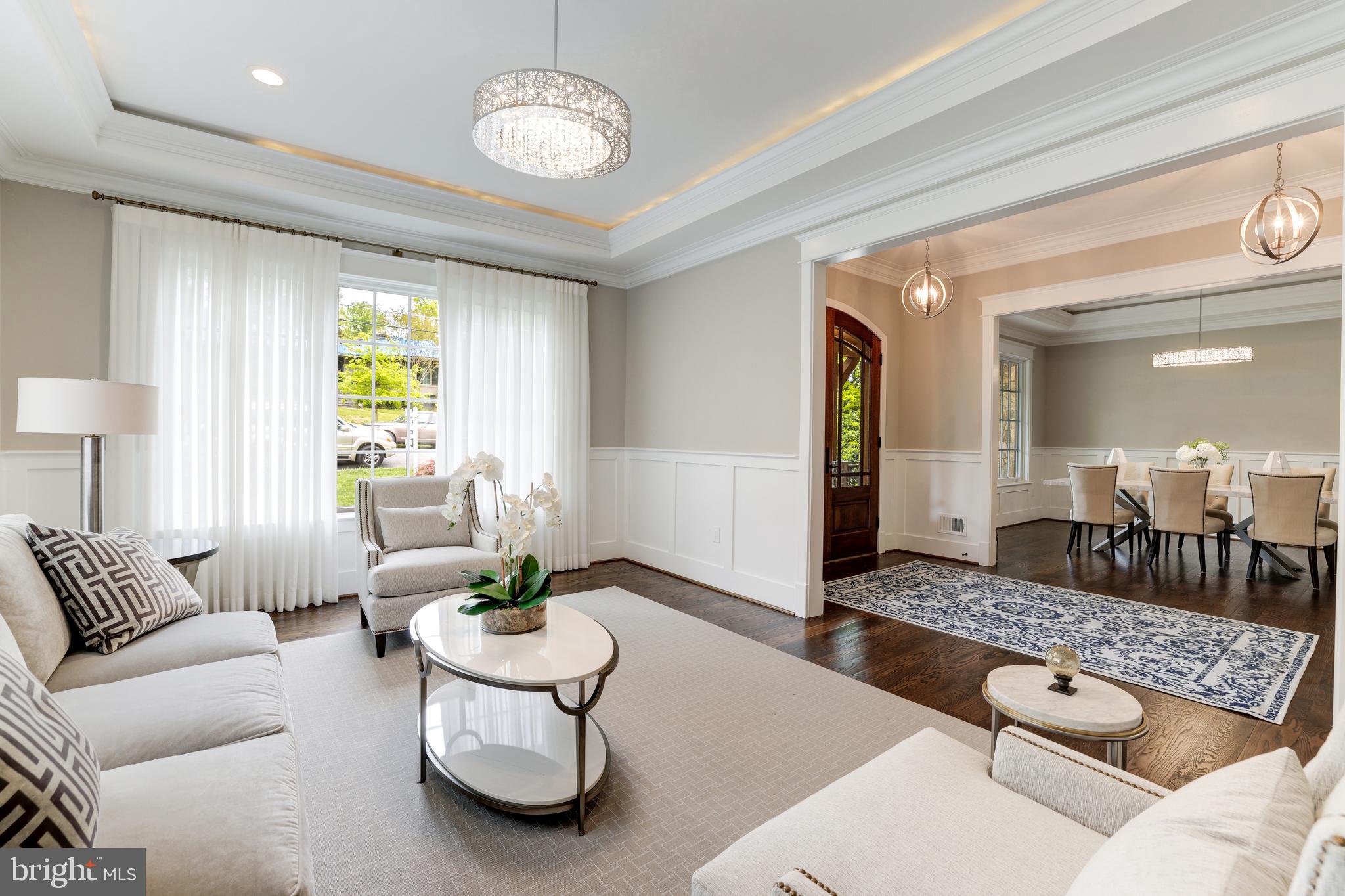 SALONA VILLAGE - Residential