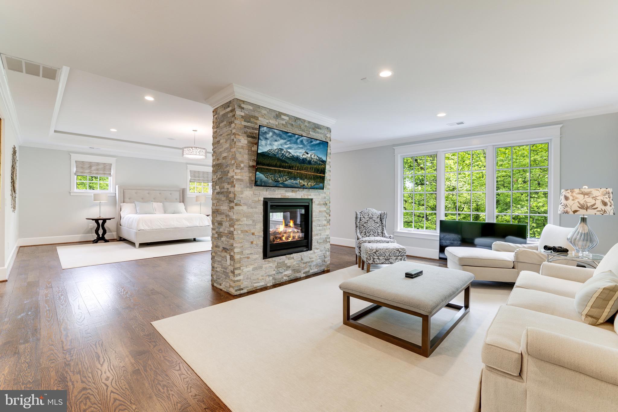 SALONA VILLAGE - Residential