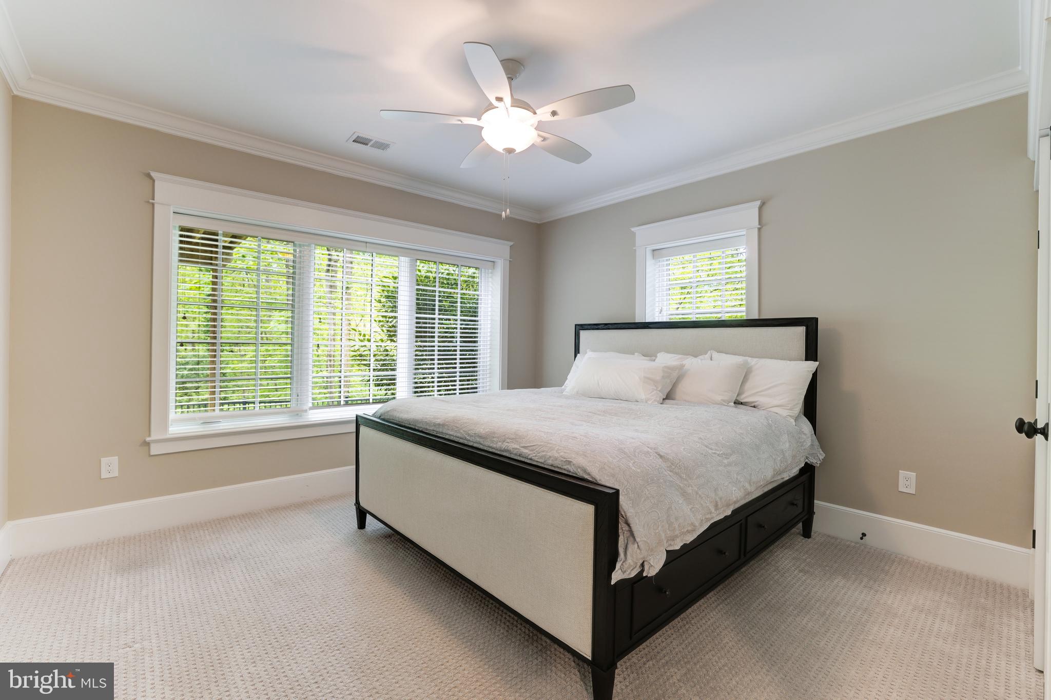 SALONA VILLAGE - Residential