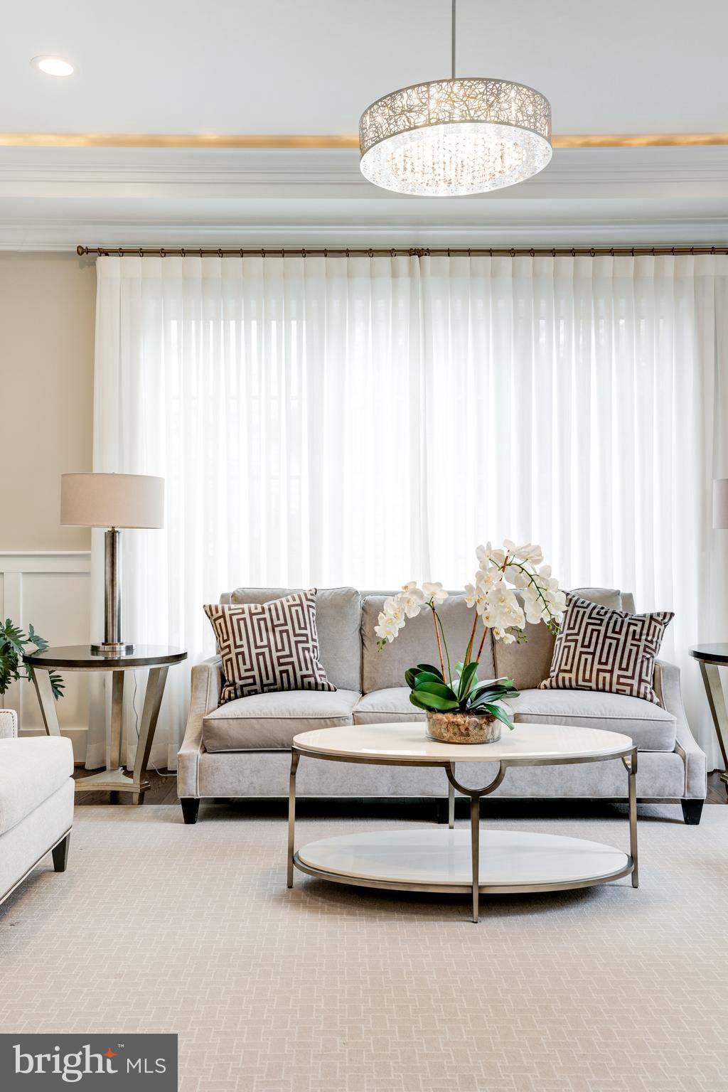 SALONA VILLAGE - Residential