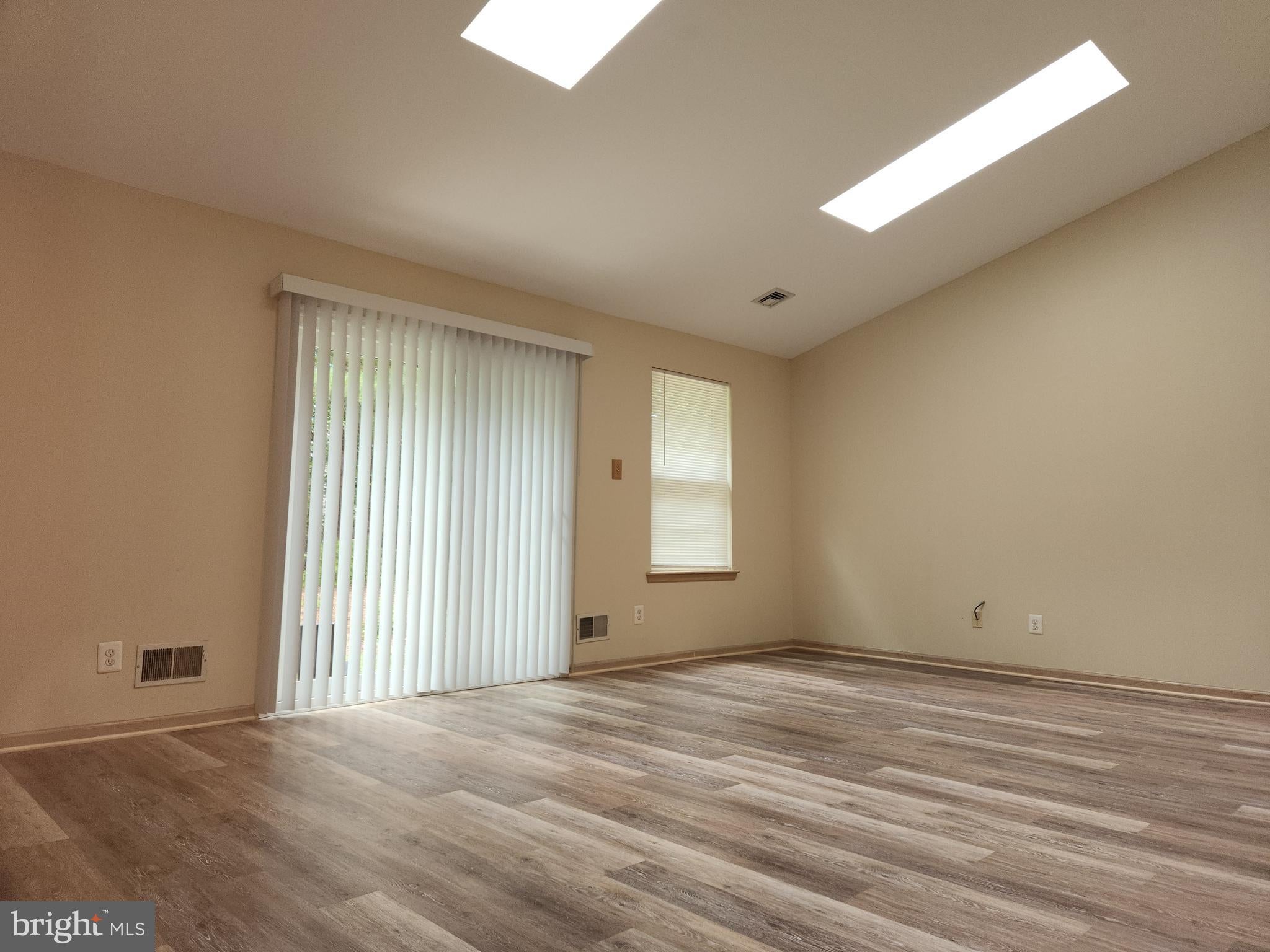 21 TIMBERLINE DRIVE