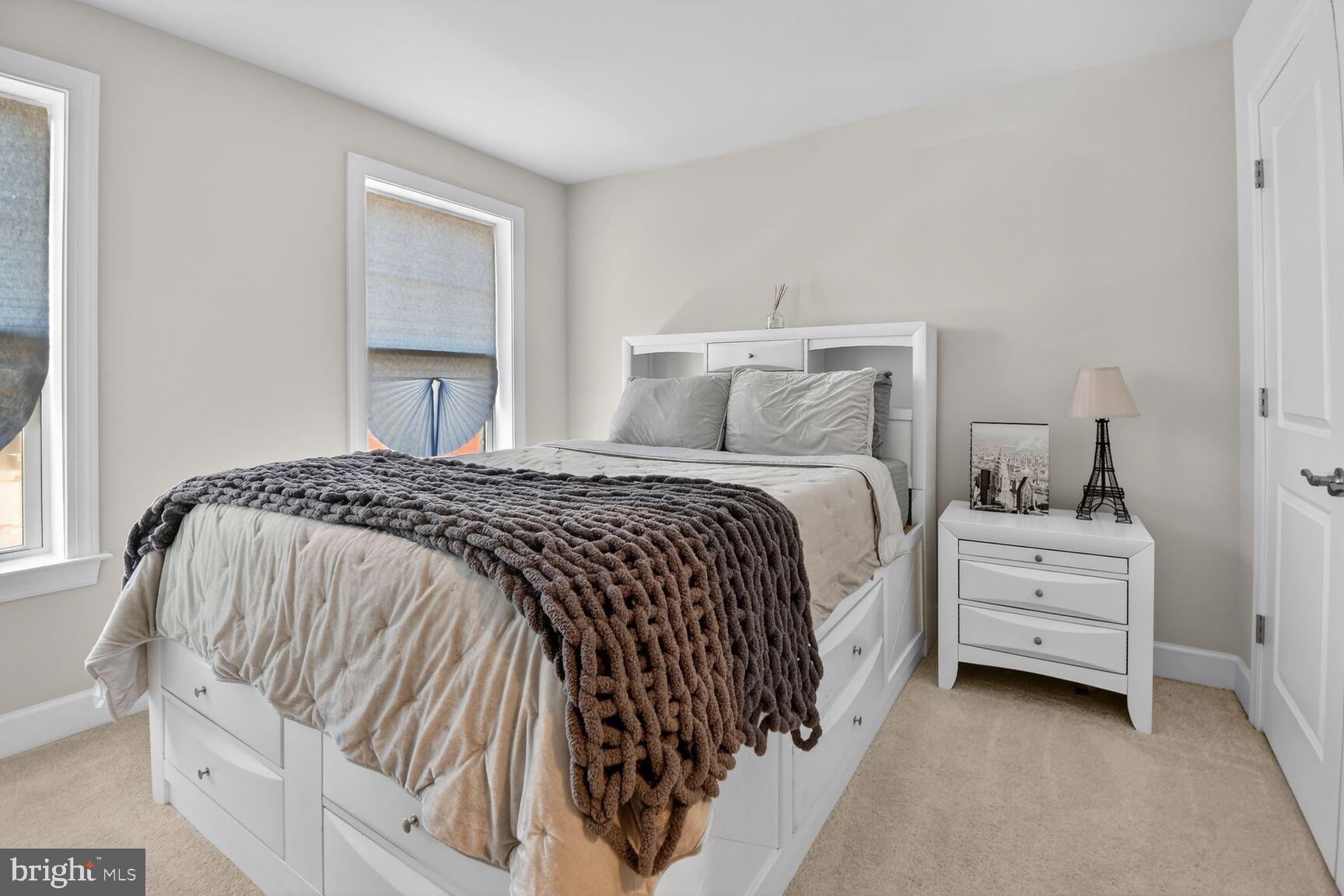 GLENN DALE COMMONS - Residential