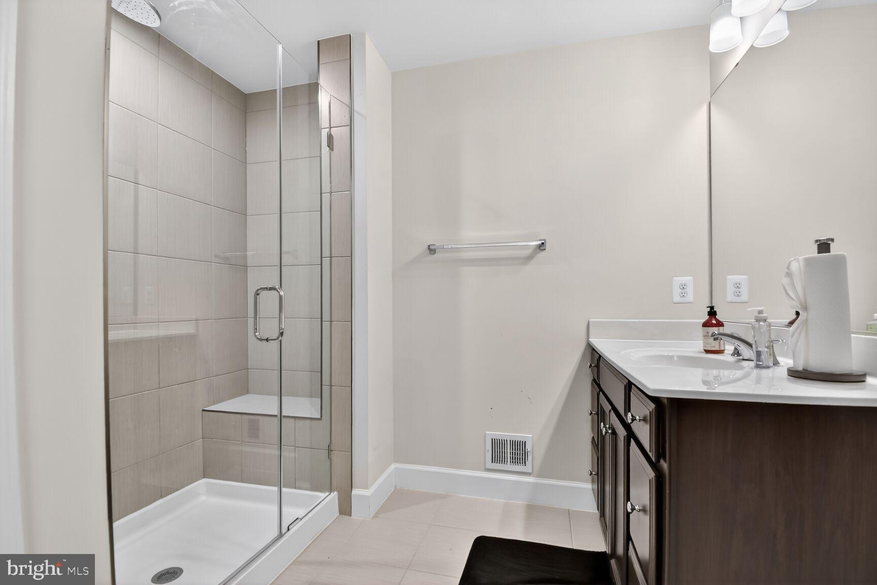 GLENN DALE COMMONS - Residential