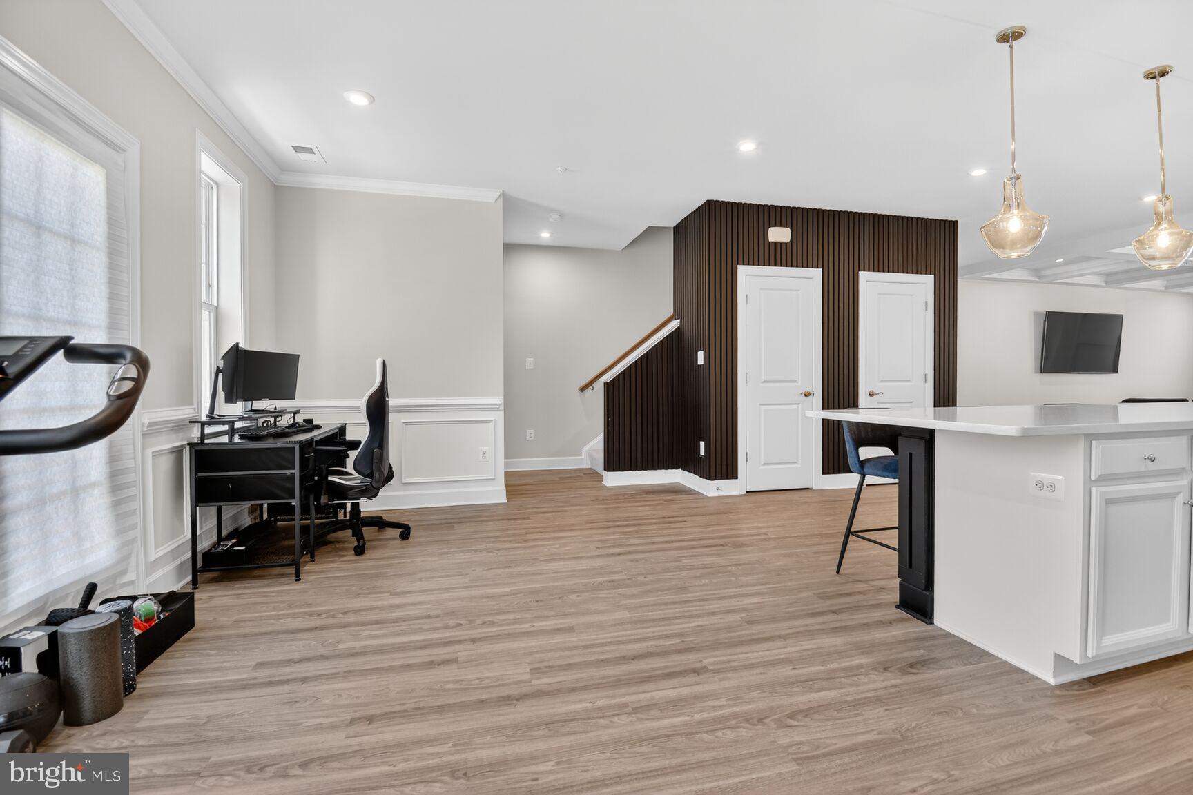 GLENN DALE COMMONS - Residential