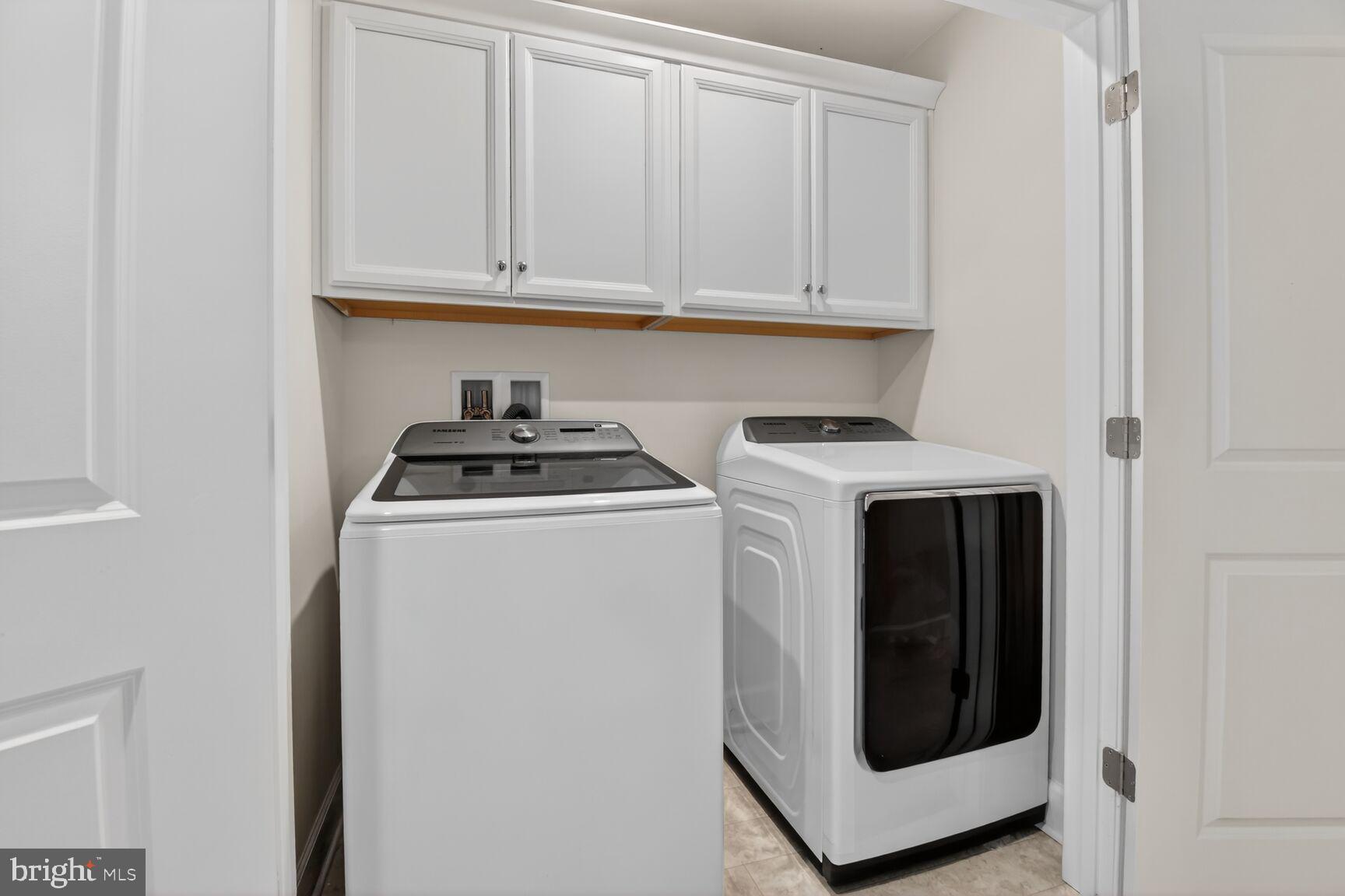 GLENN DALE COMMONS - Residential