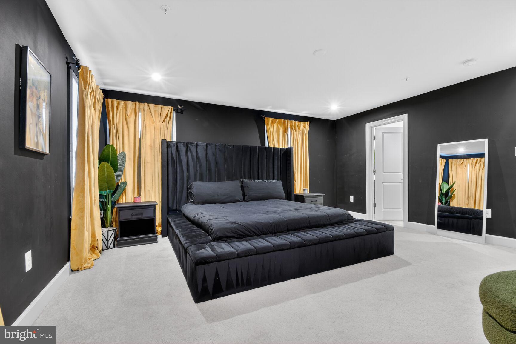 GLENN DALE COMMONS - Residential