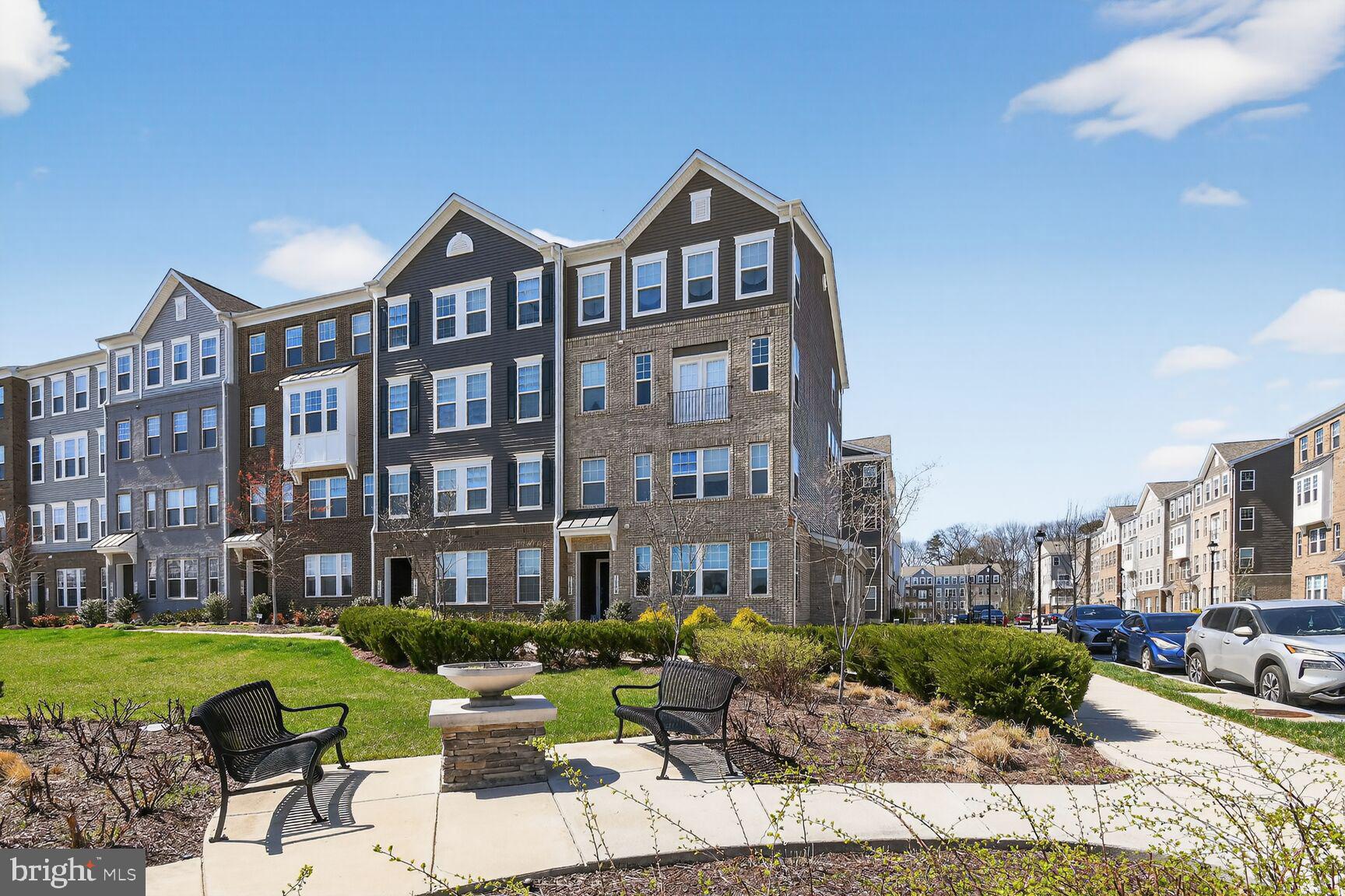 GLENN DALE COMMONS - Residential