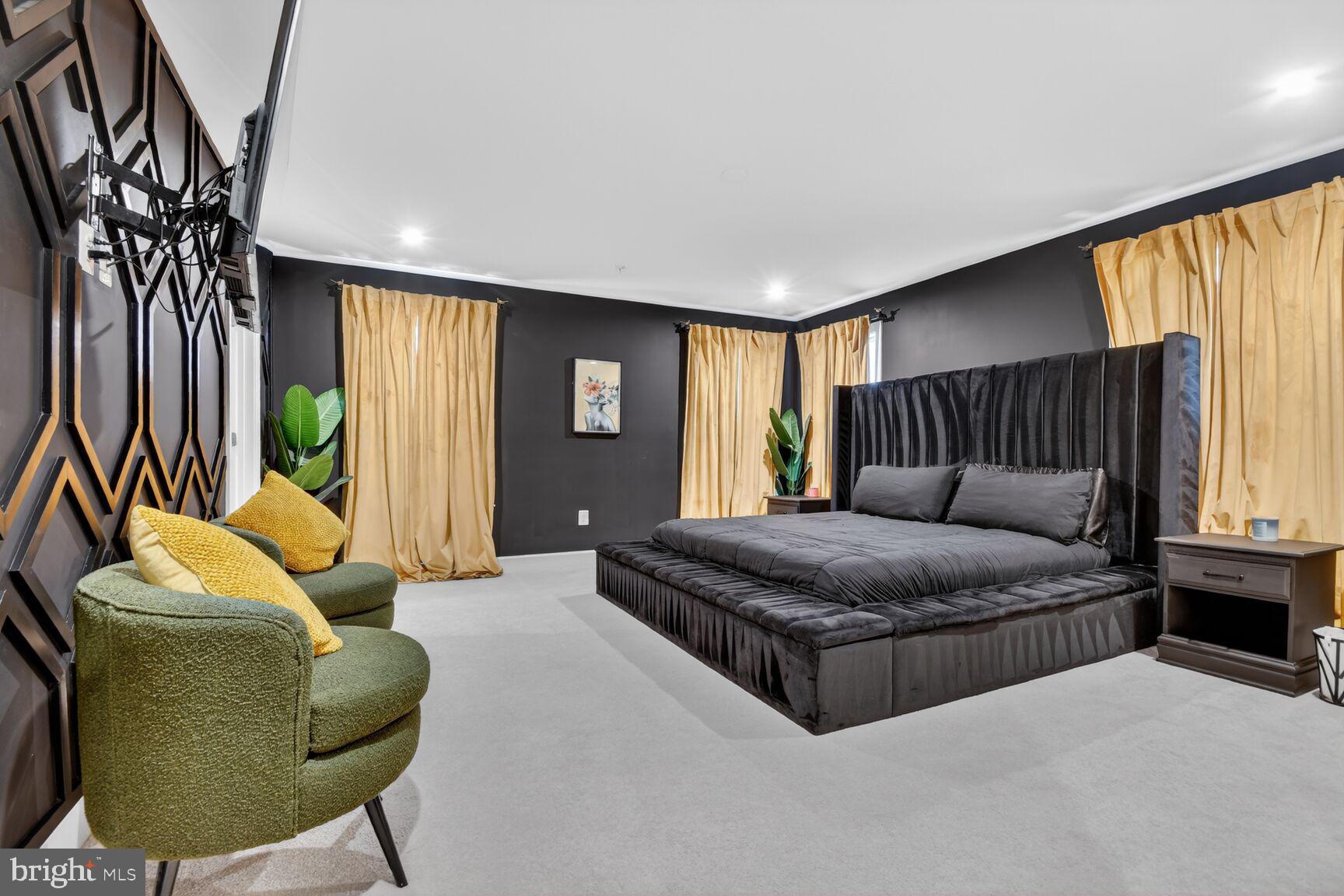 GLENN DALE COMMONS - Residential