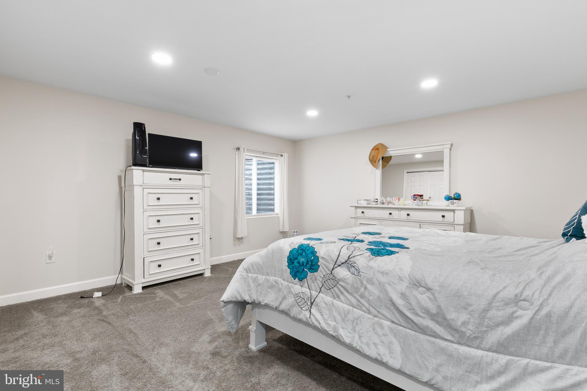 COOL SPRINGS AT CHARLESTOWN - Residential