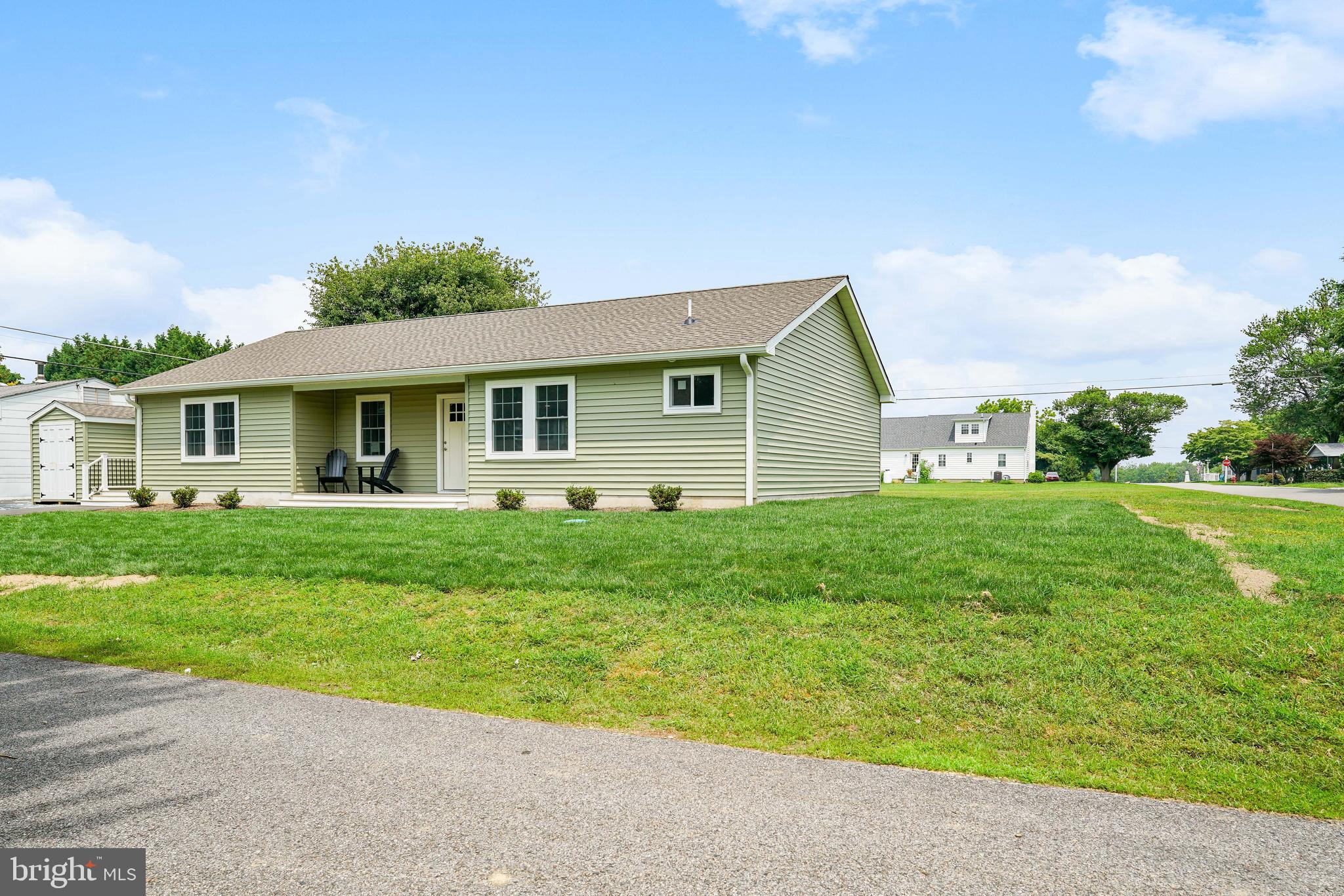 WEST VIEW SHORES - Residential