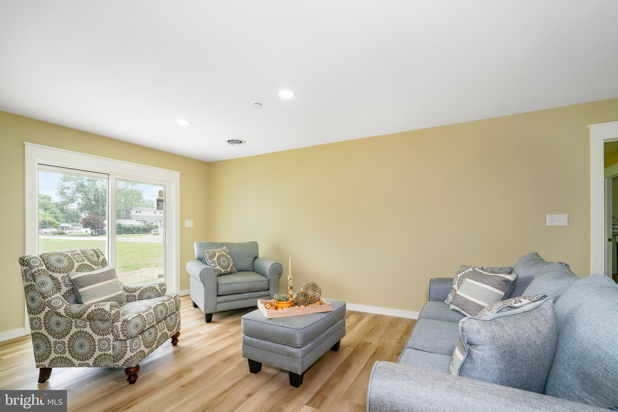 WEST VIEW SHORES - Residential