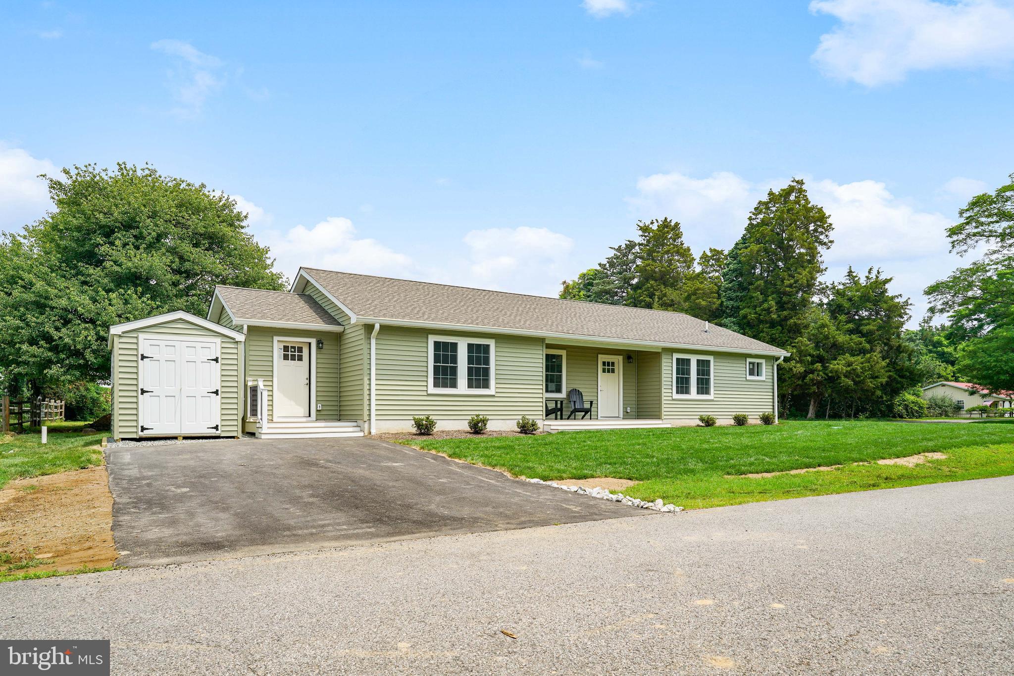 WEST VIEW SHORES - Residential