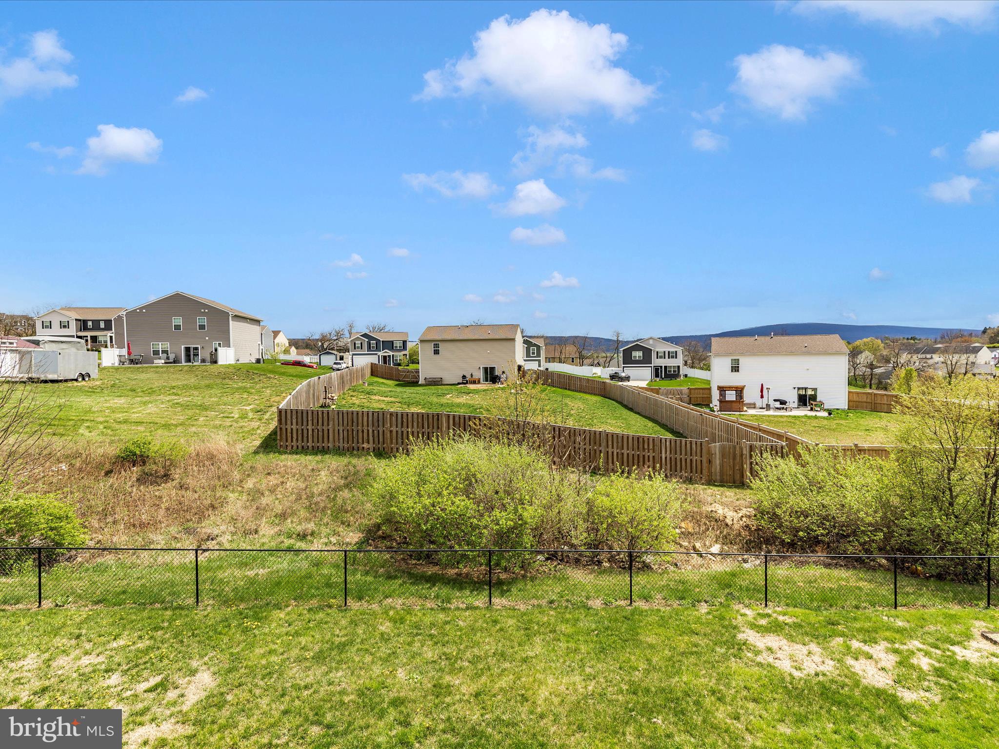 MARTINS RIDGE - Residential