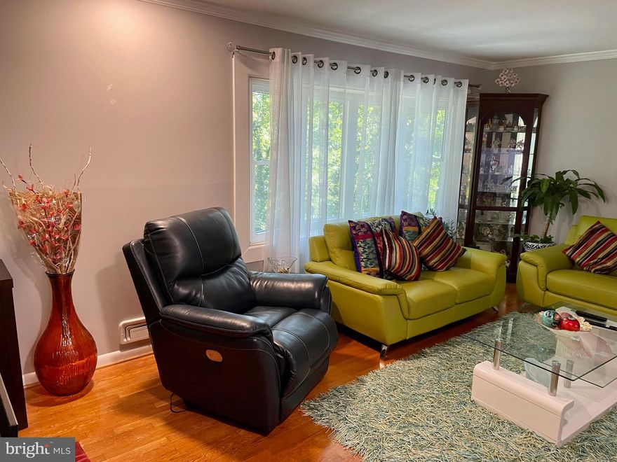 Location Location Location! Utilities included
Great townhouse. Room with shared bath