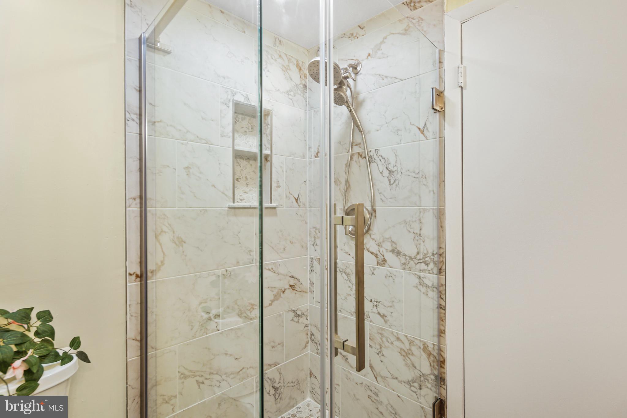 MAYS CHAPEL VILLAGE - Residential Lease