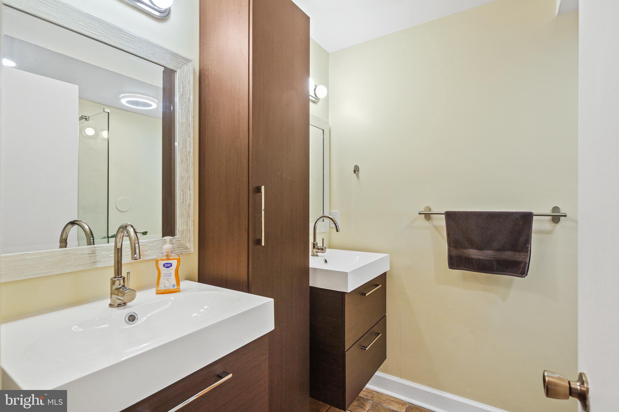 MAYS CHAPEL VILLAGE - Residential Lease