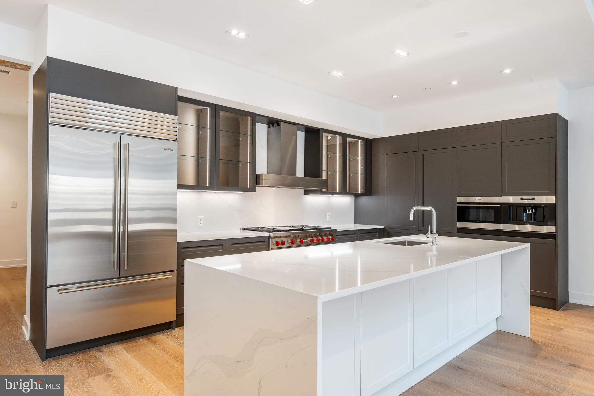2108 WALNUT STREET 10 401