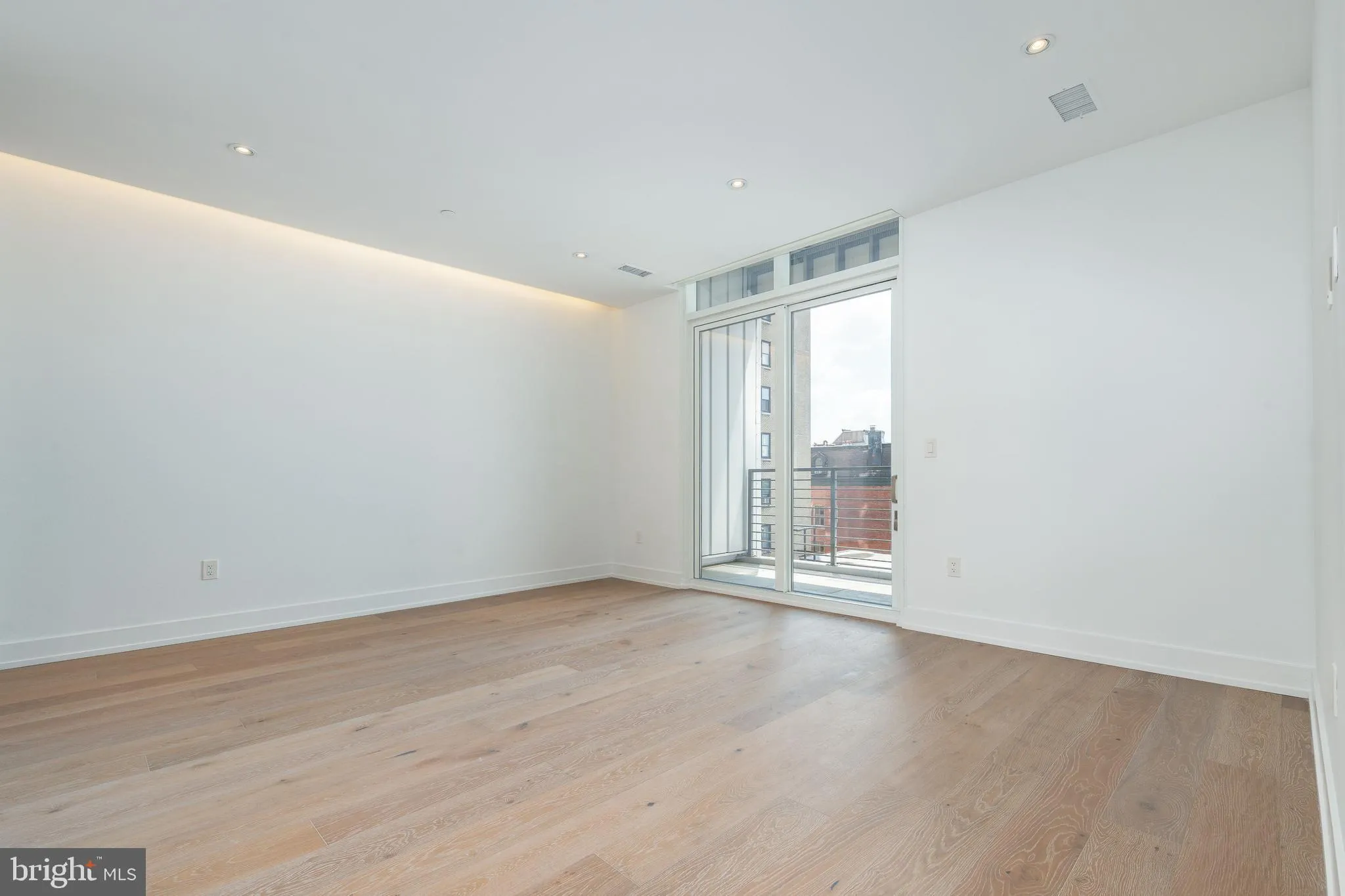 Philadelphia, Pennsylvania 19103, United States, 3 Bedrooms Bedrooms, ,4 BathroomsBathrooms,Residential,Active,181585