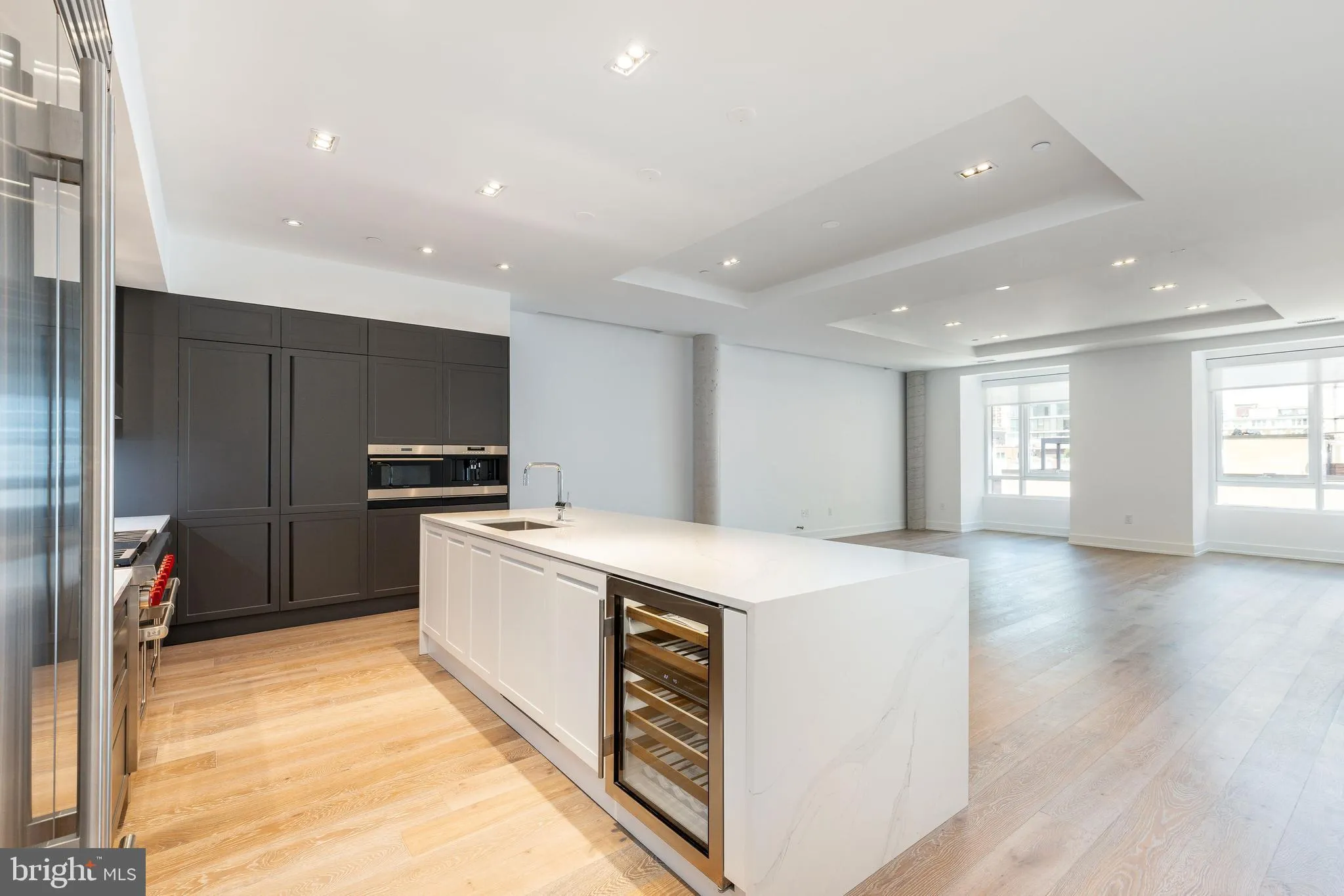 Philadelphia, Pennsylvania 19103, United States, 3 Bedrooms Bedrooms, ,4 BathroomsBathrooms,Residential,Active,181585