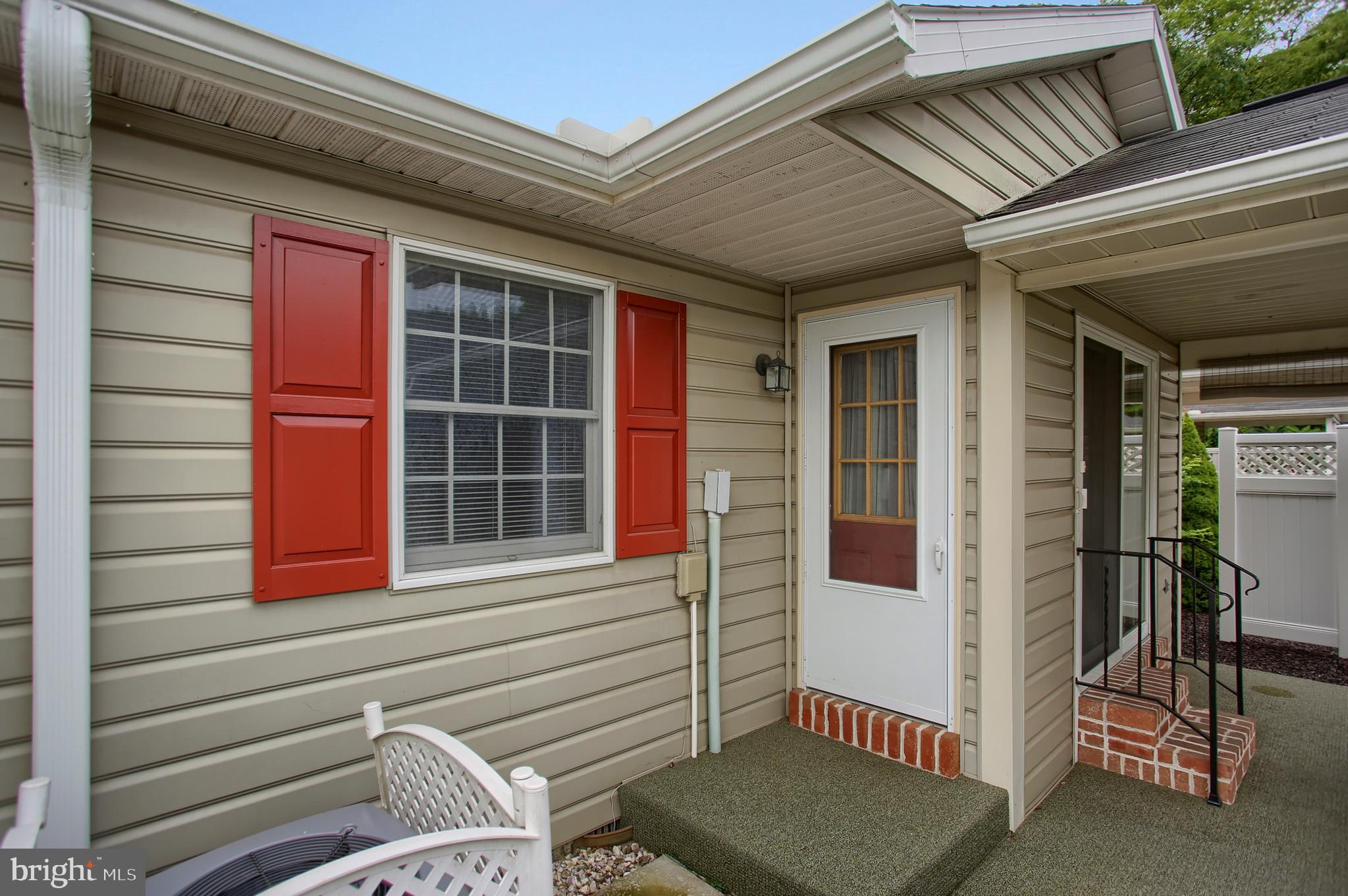STRAWBERRY COURT - Residential