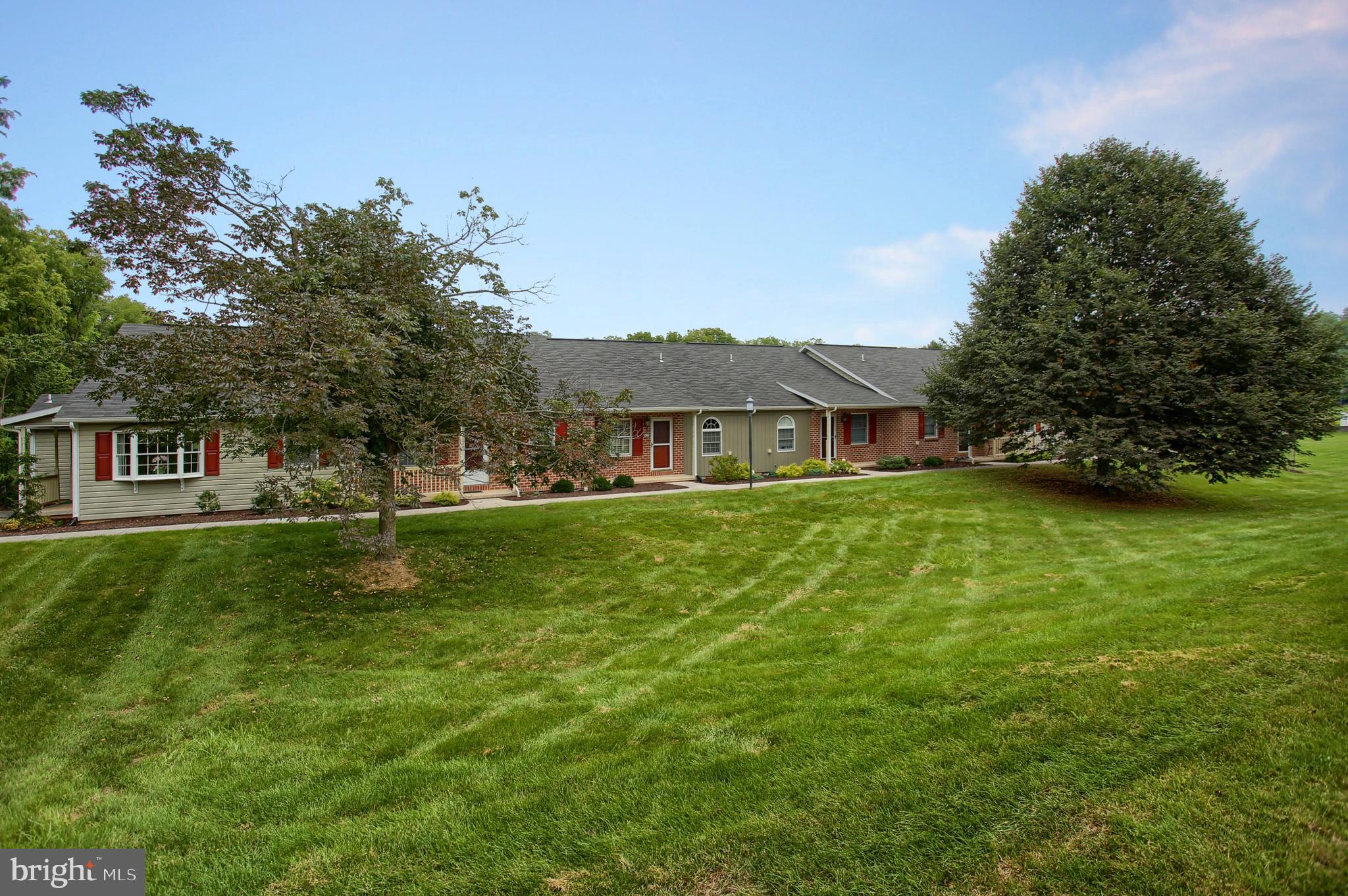 STRAWBERRY COURT - Residential