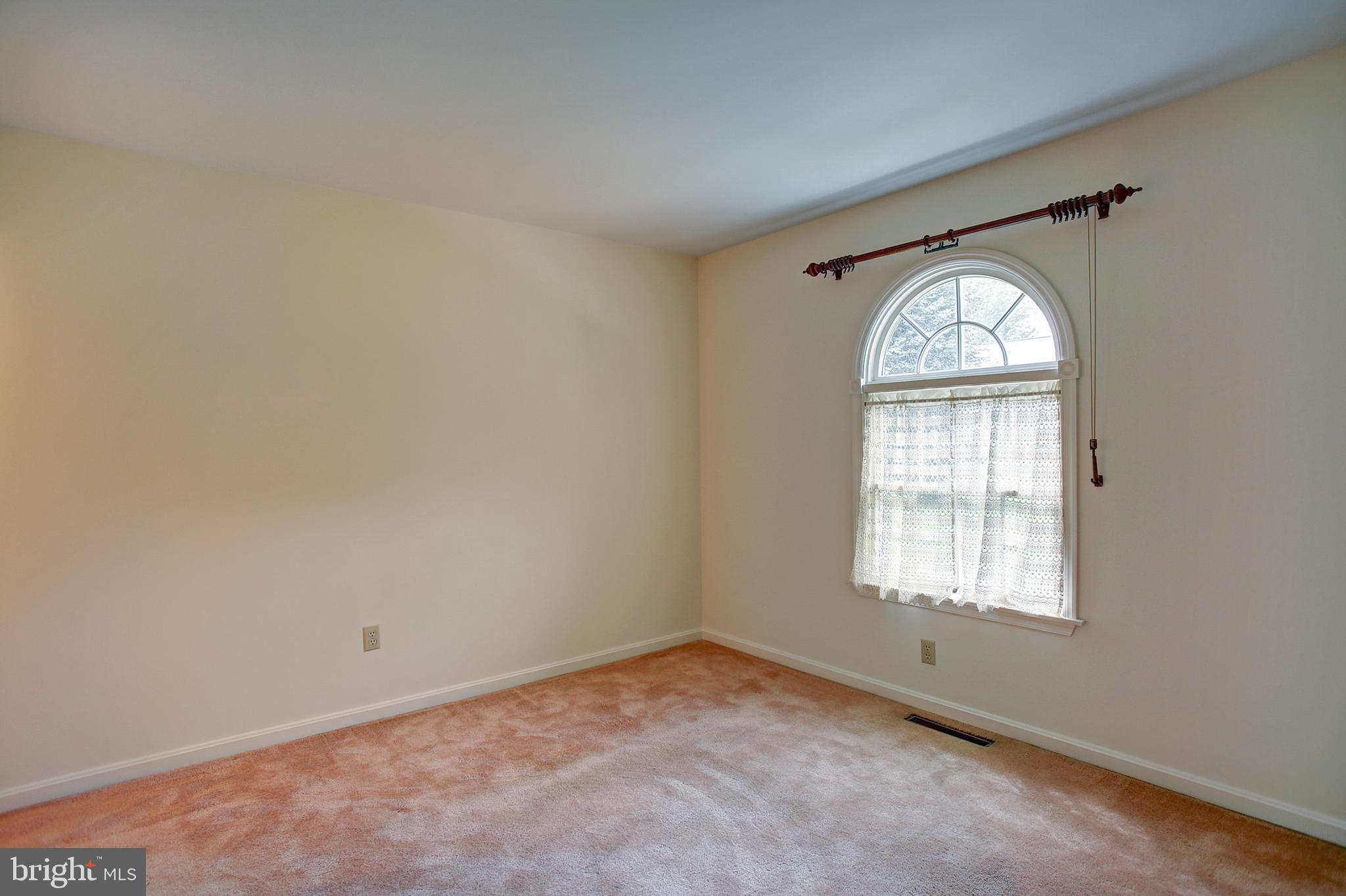 STRAWBERRY COURT - Residential