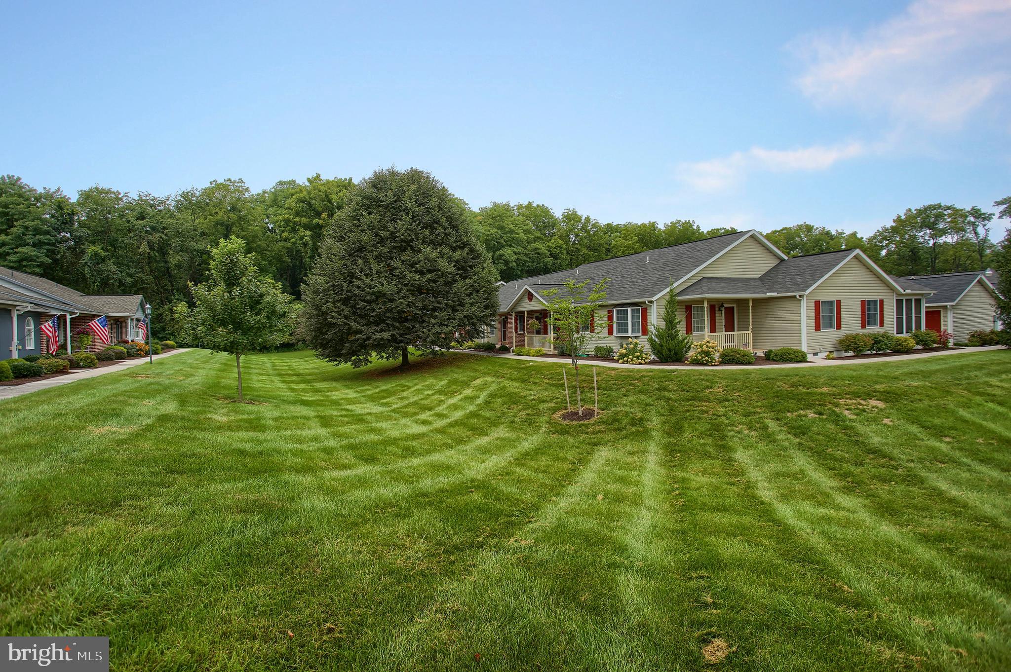 STRAWBERRY COURT - Residential