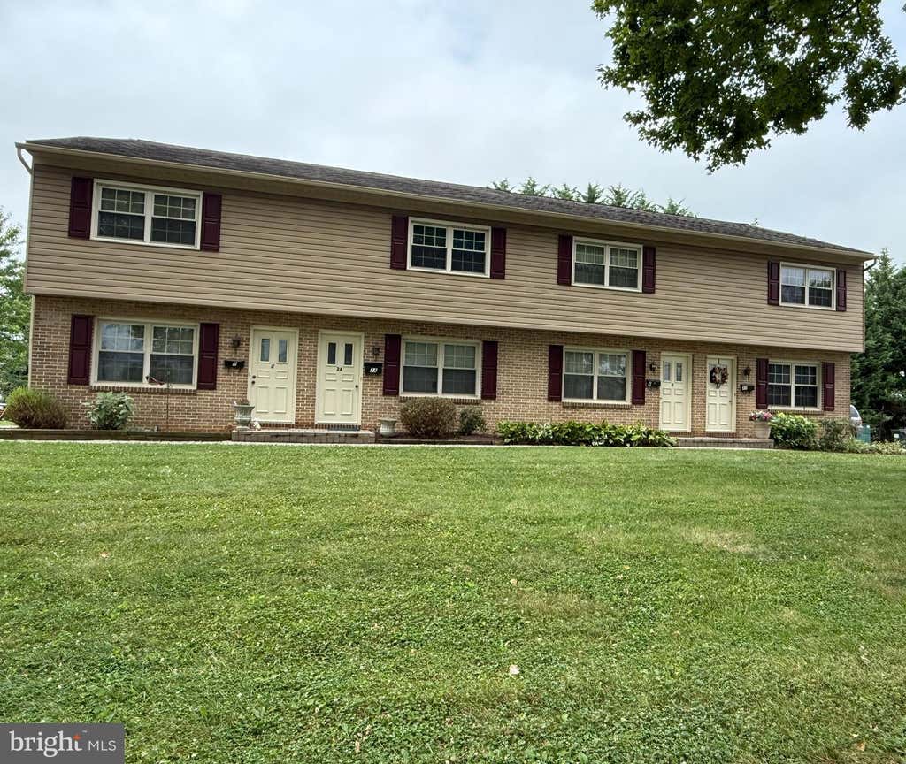 Photo of 2 Meadow View Drive, LEOLA, PA 17540 (MLS # PALA2093210)