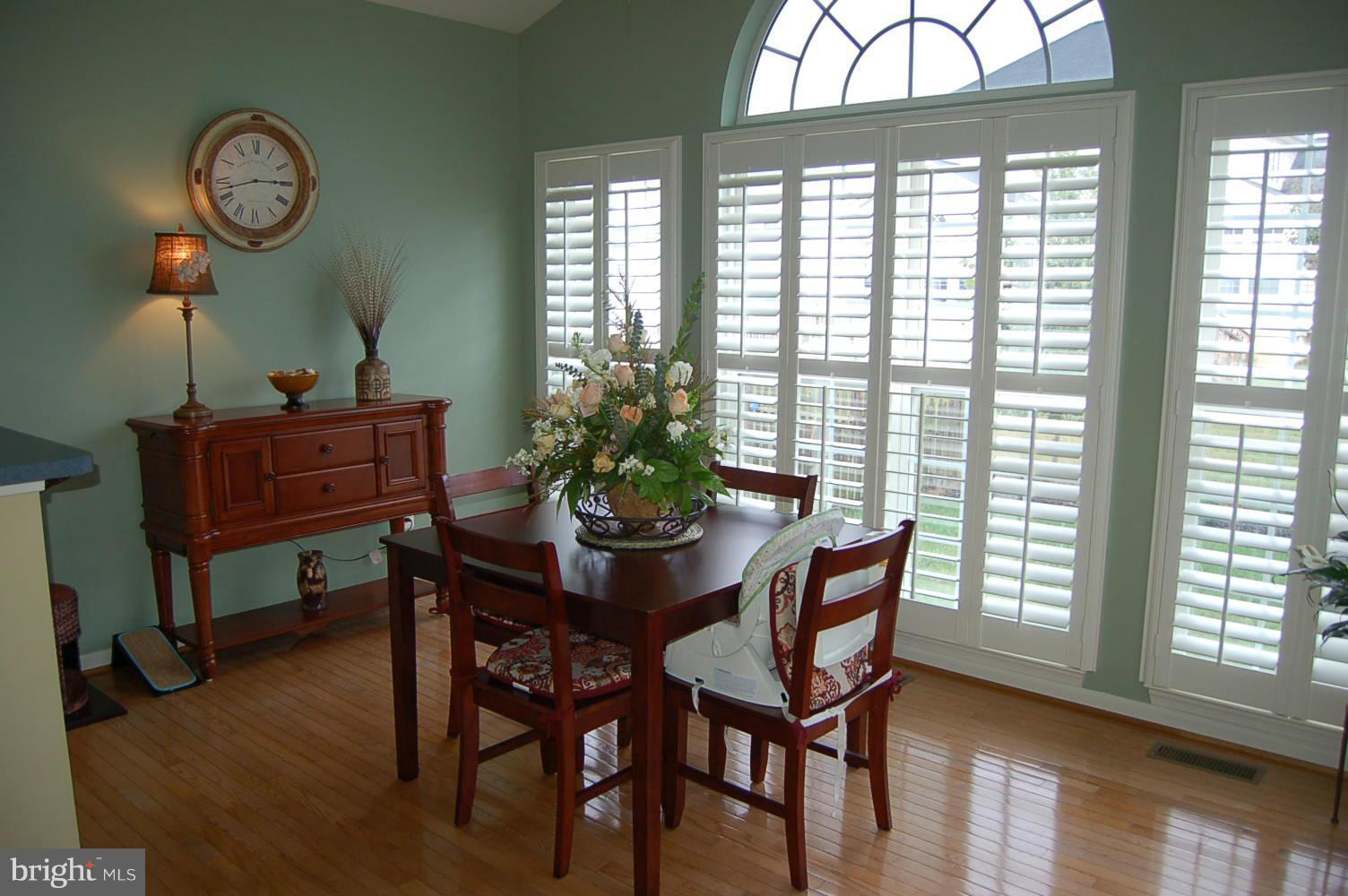 LEE'S PARKE - Residential Lease