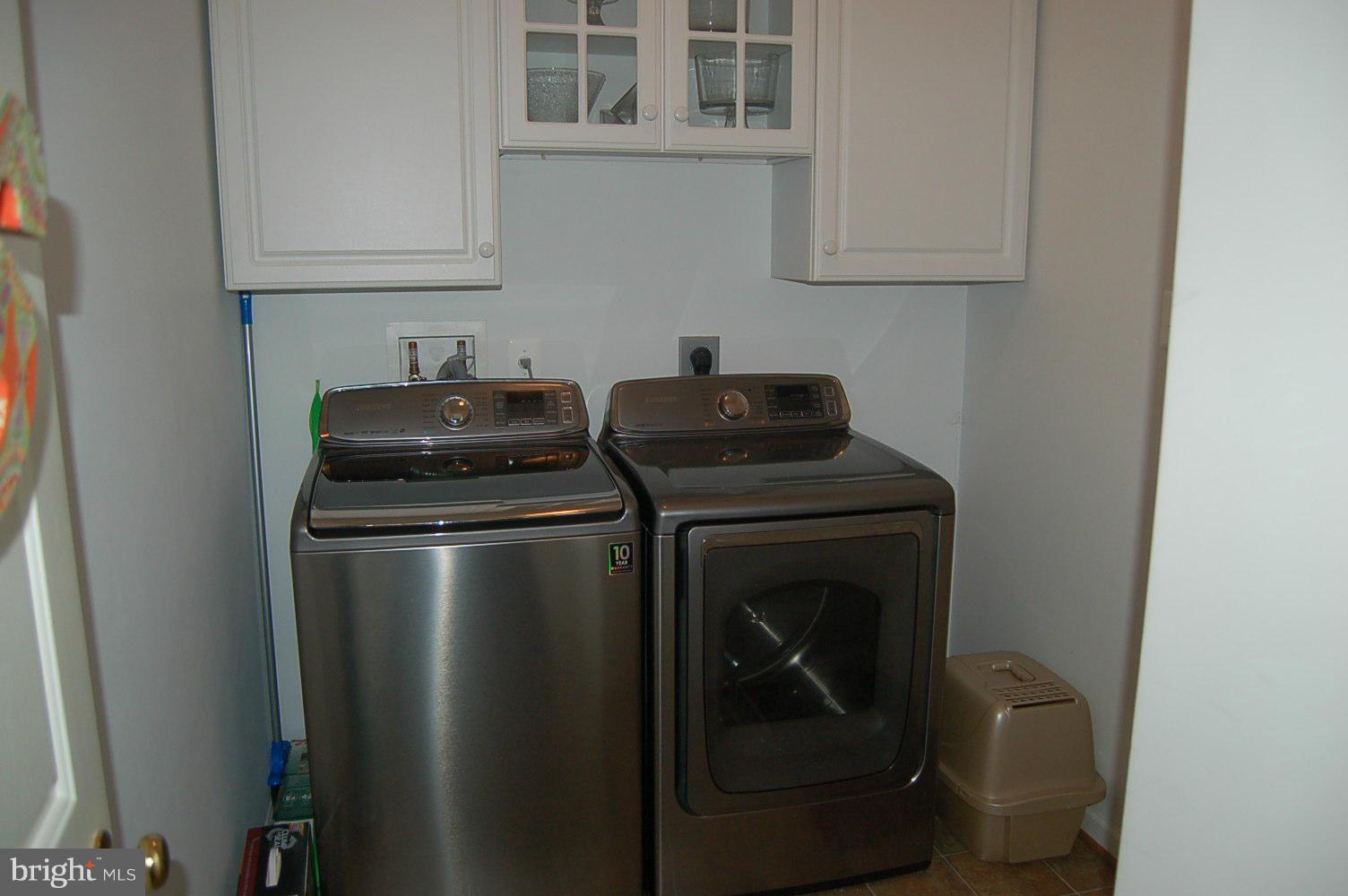 LEE'S PARKE - Residential Lease