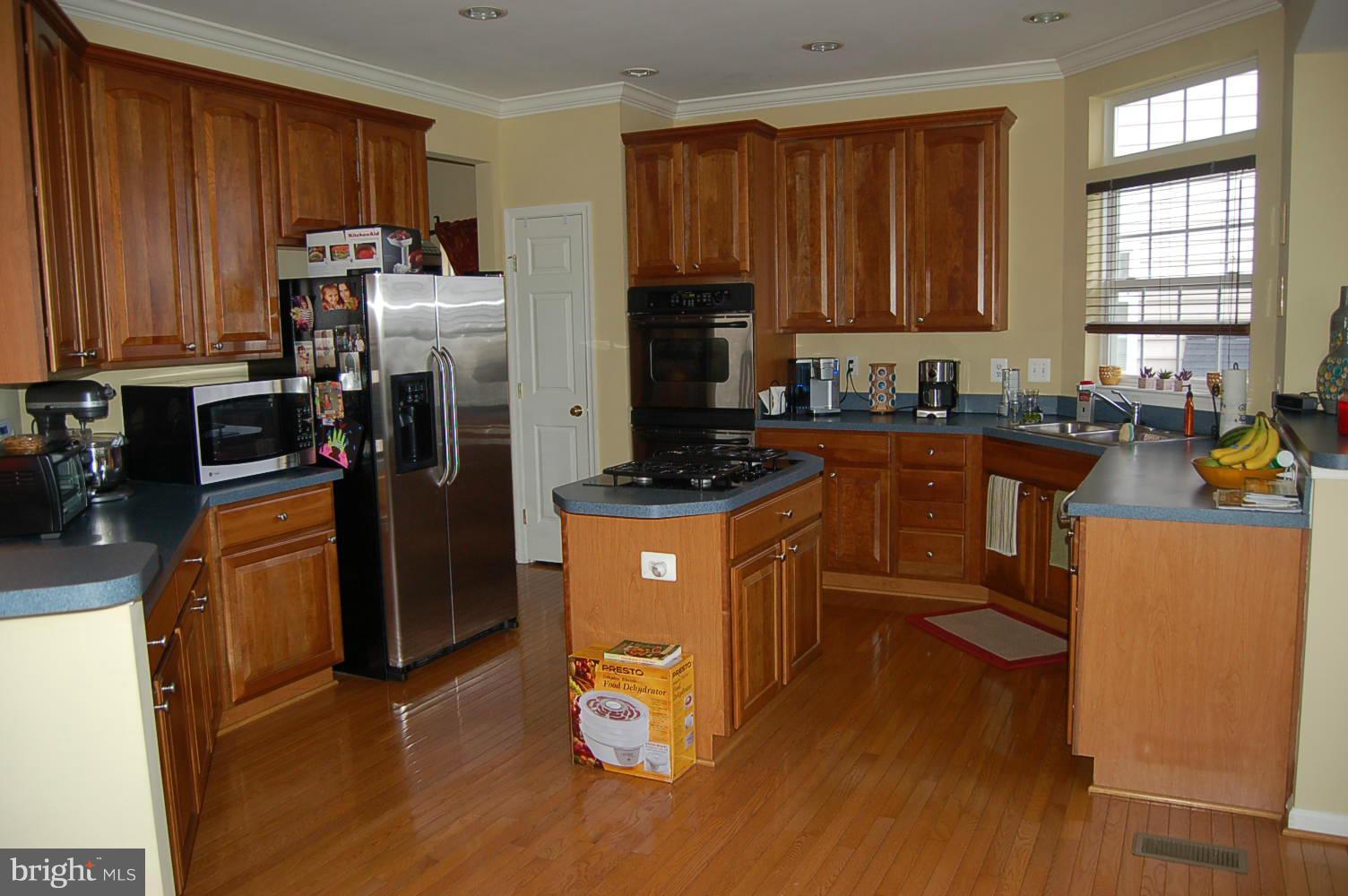 LEE'S PARKE - Residential Lease