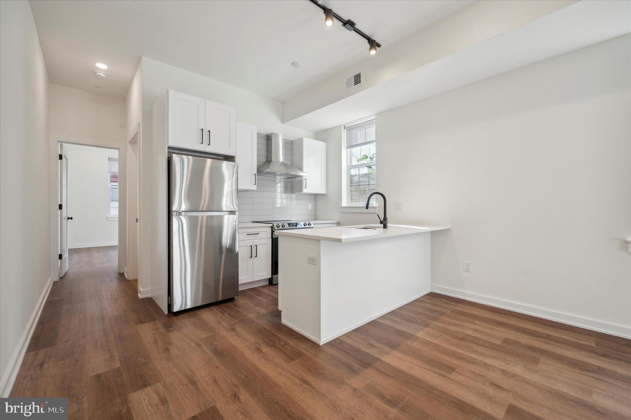 2513 N HOWARD STREET 102