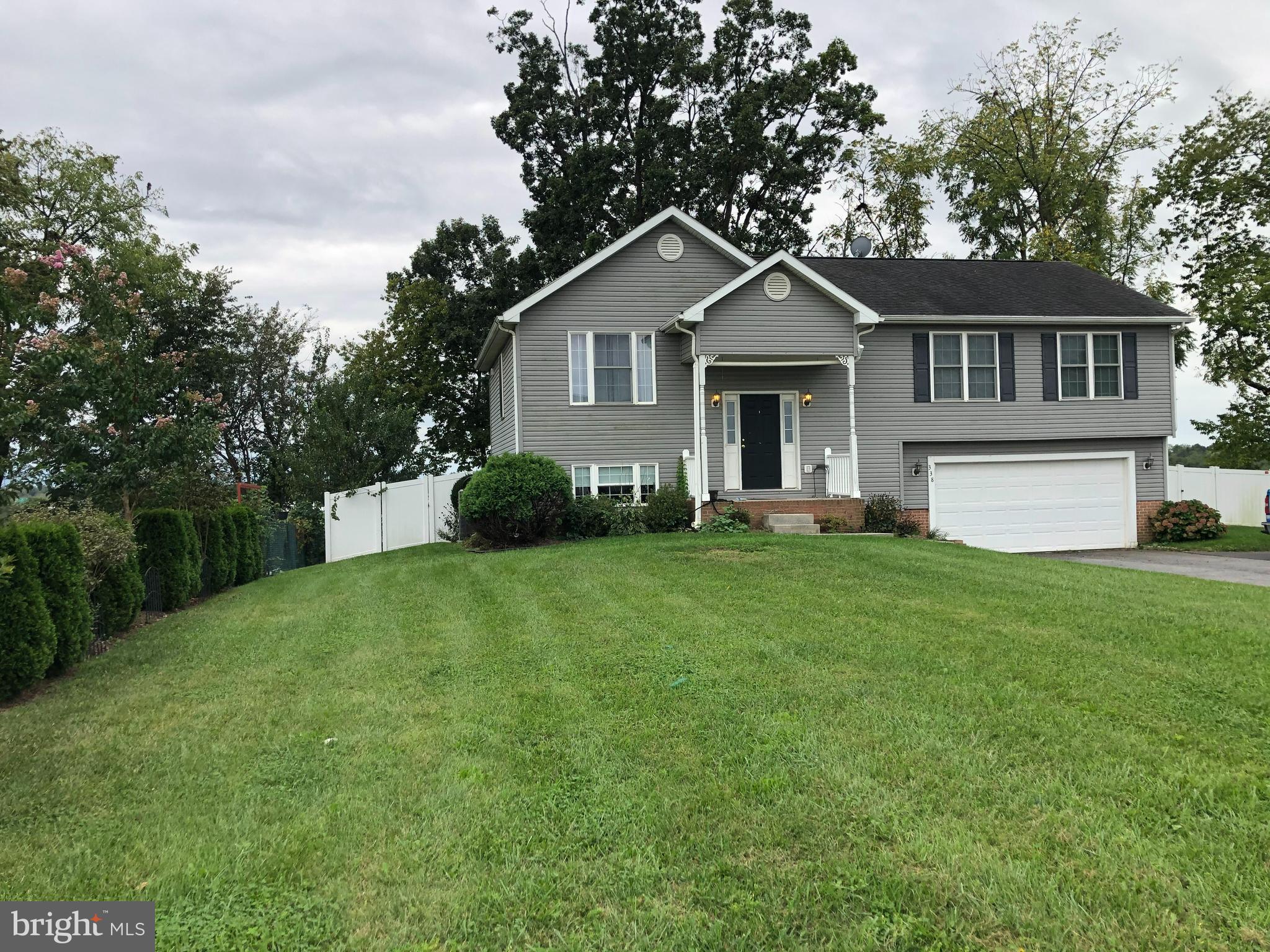 BRIAR RUN - Residential