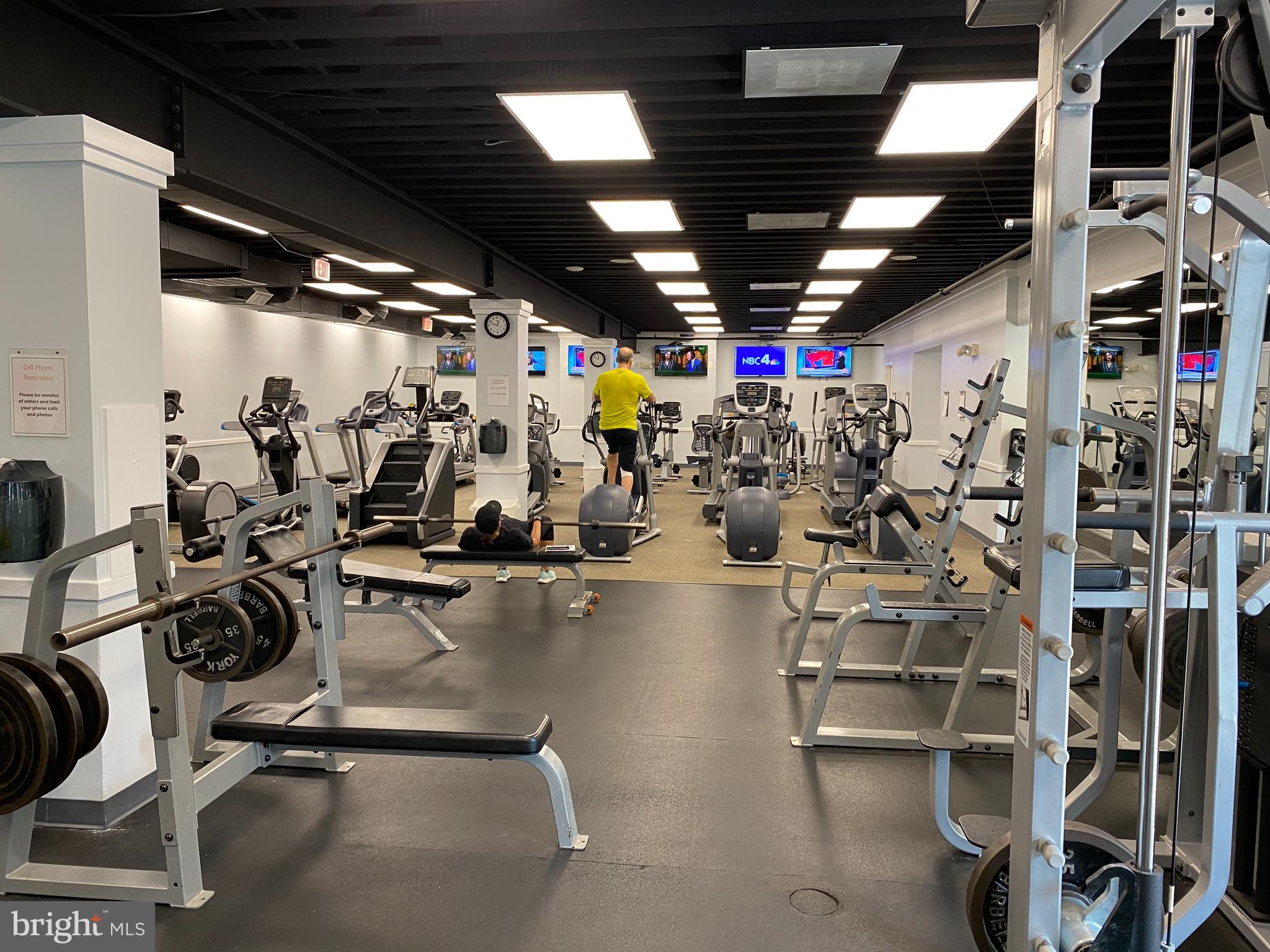 KINGSTOWNE - Residential Lease