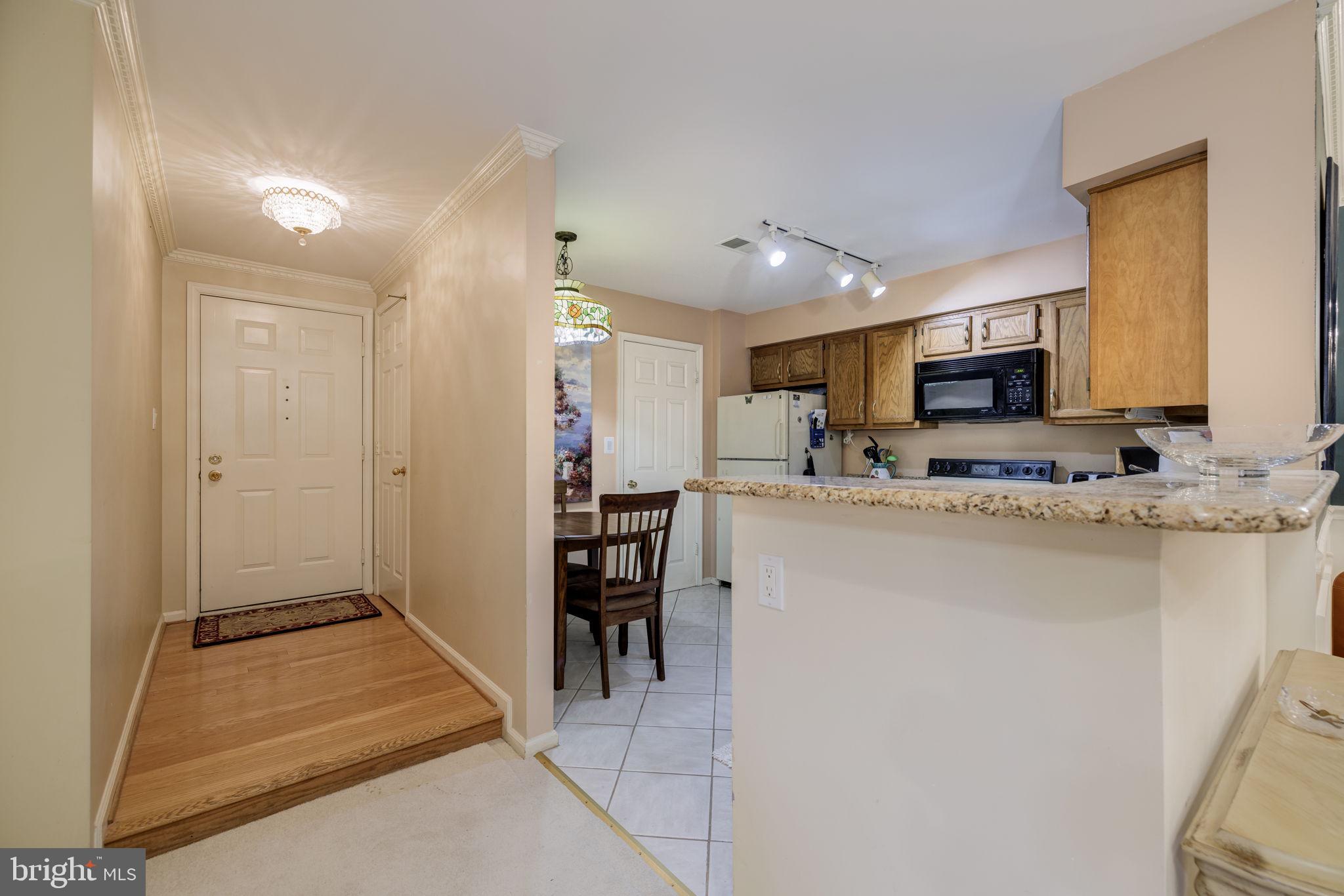 KINGSTOWNE - Residential Lease