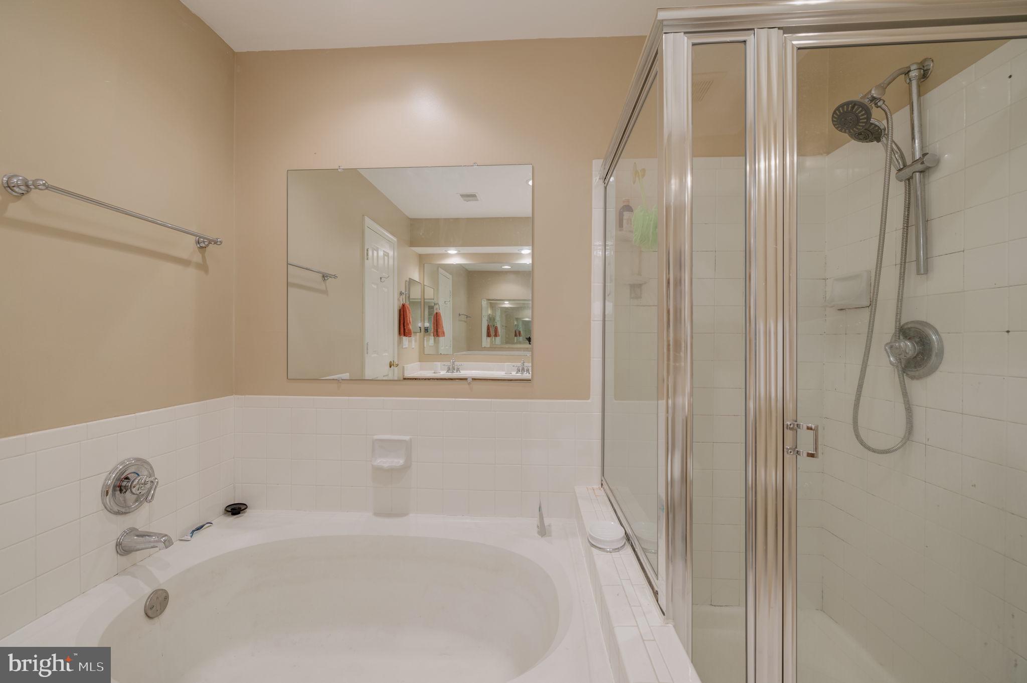 KINGSTOWNE - Residential Lease