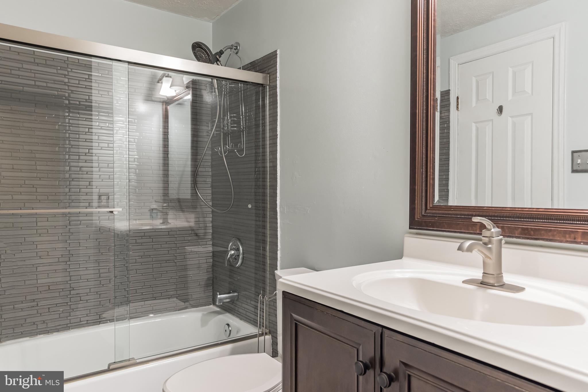 OAK POND PLAT FIVEPHASE - Residential