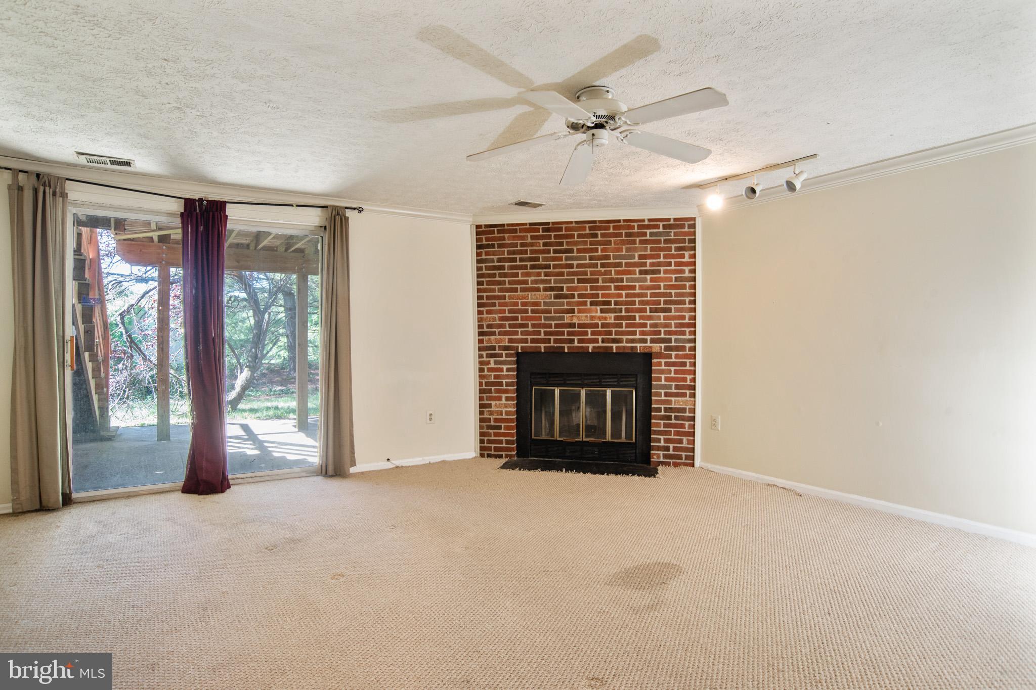 OAK POND PLAT FIVEPHASE - Residential