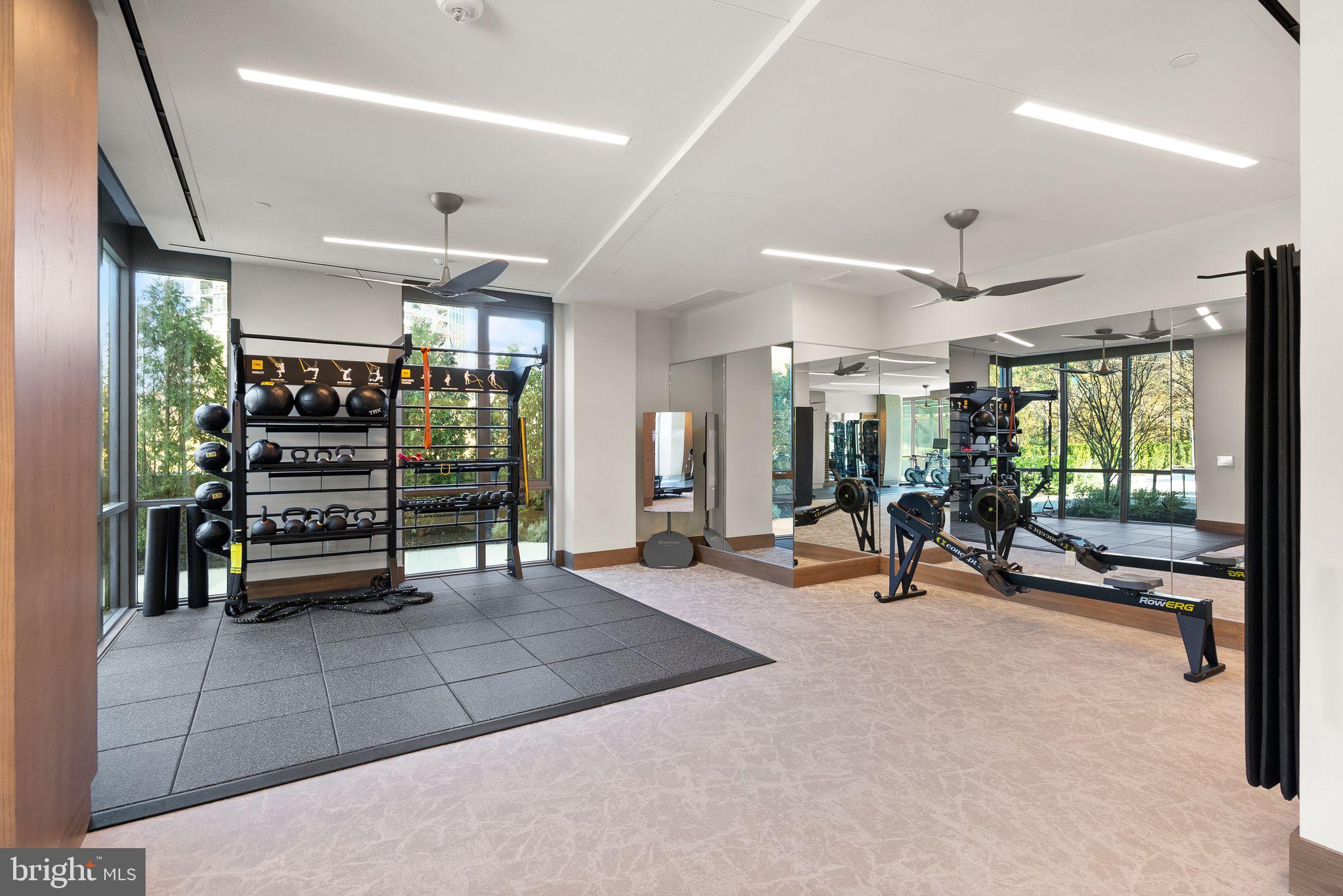 TYSONS CORNER - Residential